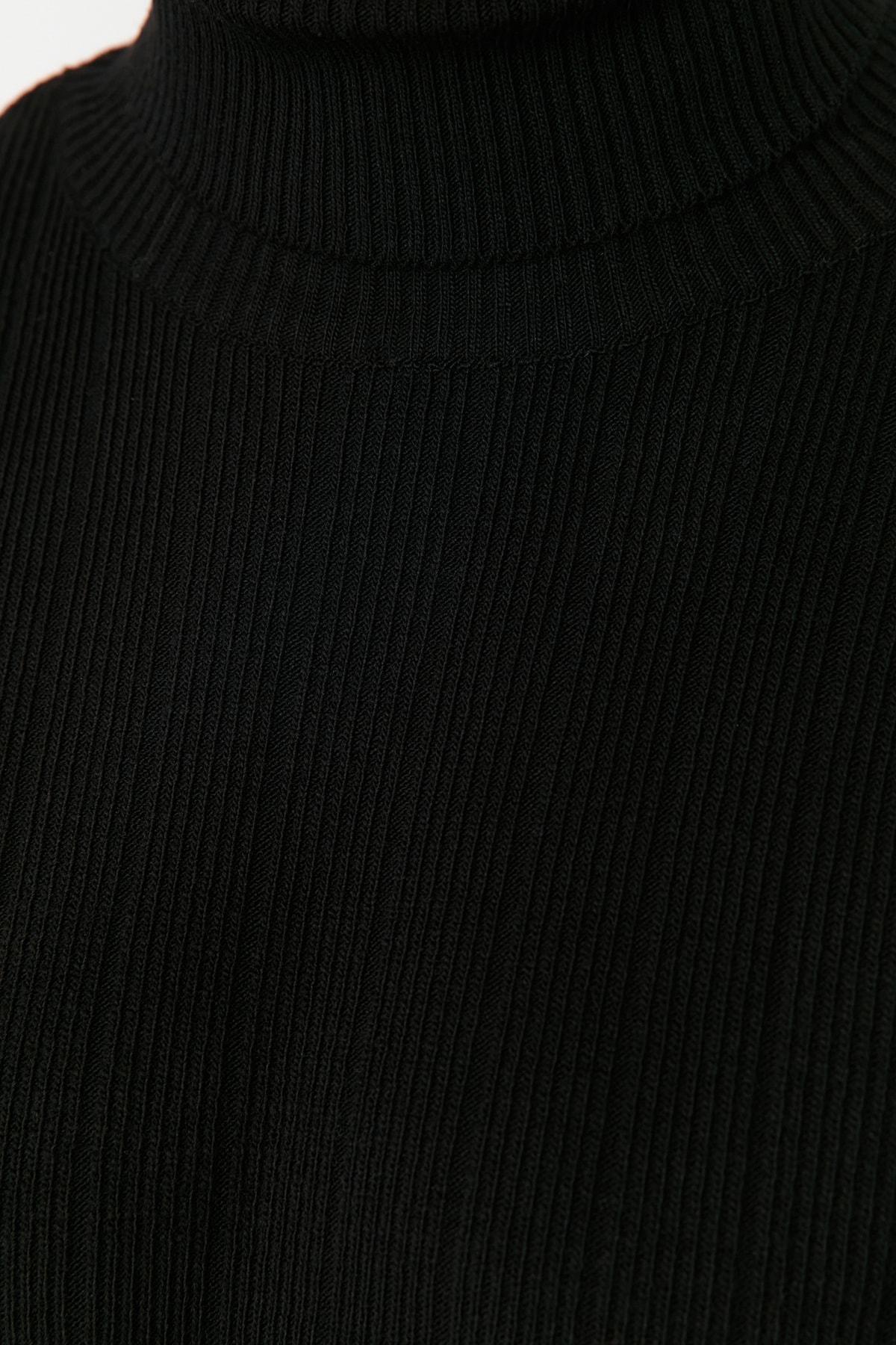 Black Turtleneck Sweater, , large image number 3