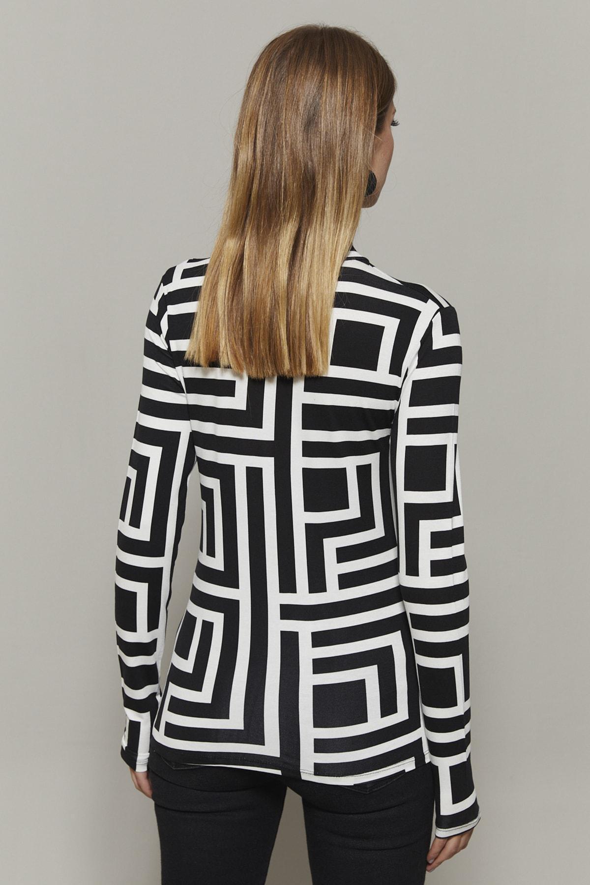 Black Patterned Fitted Blouse, , large image number 4