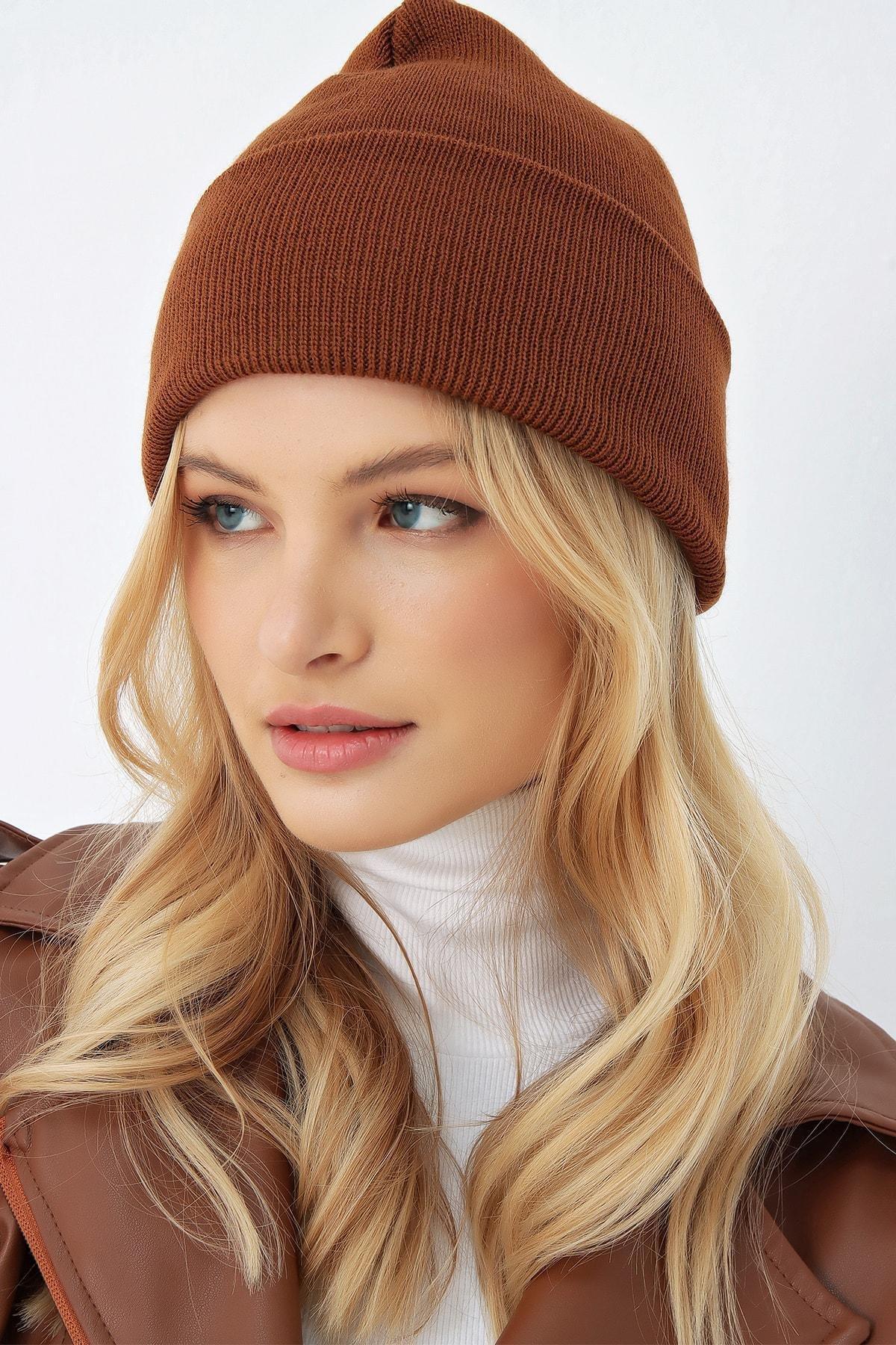 Brown Casual Beanie, Brown, large image number 1