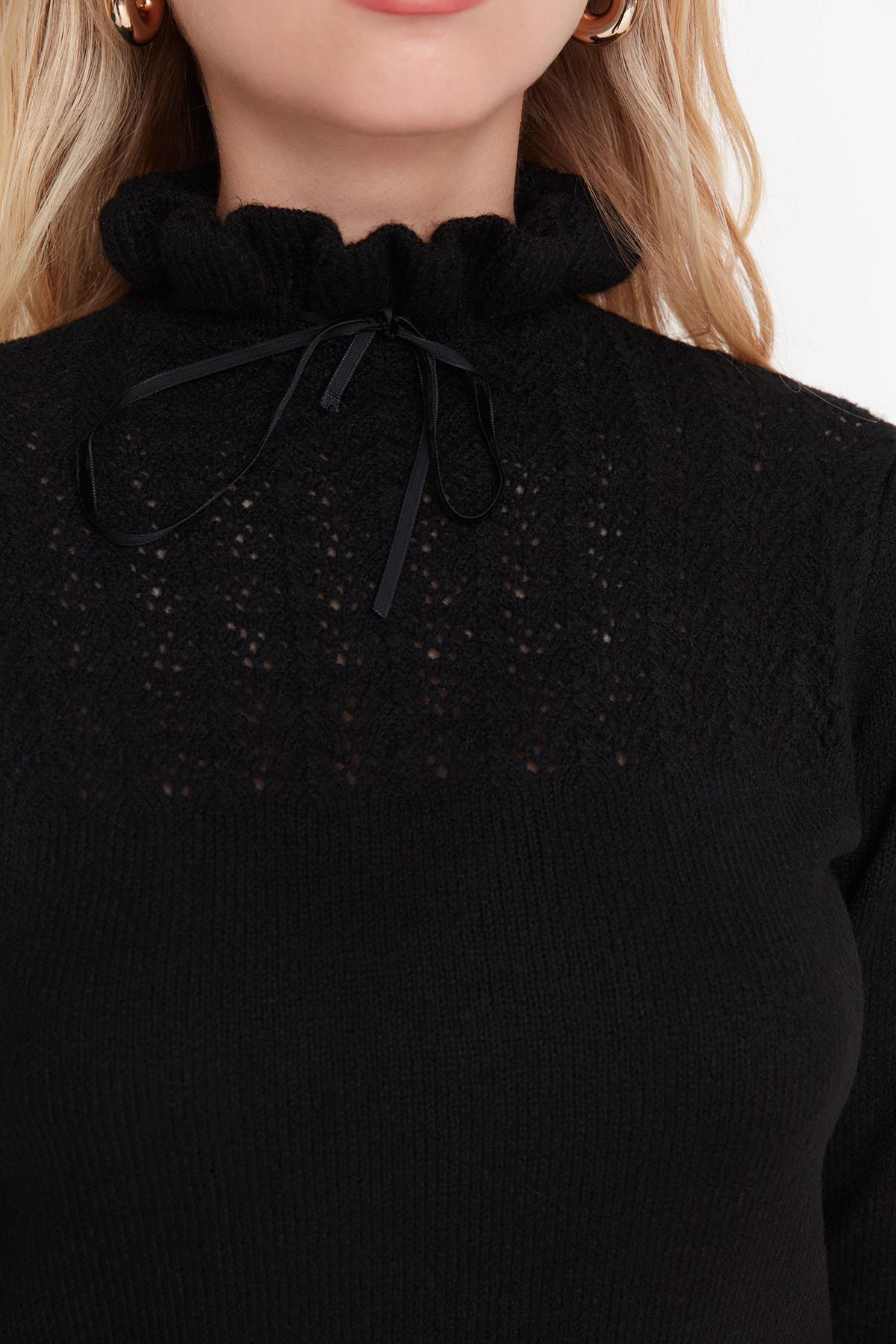 Black Detailed Acrylic Sweater, , large image number 3
