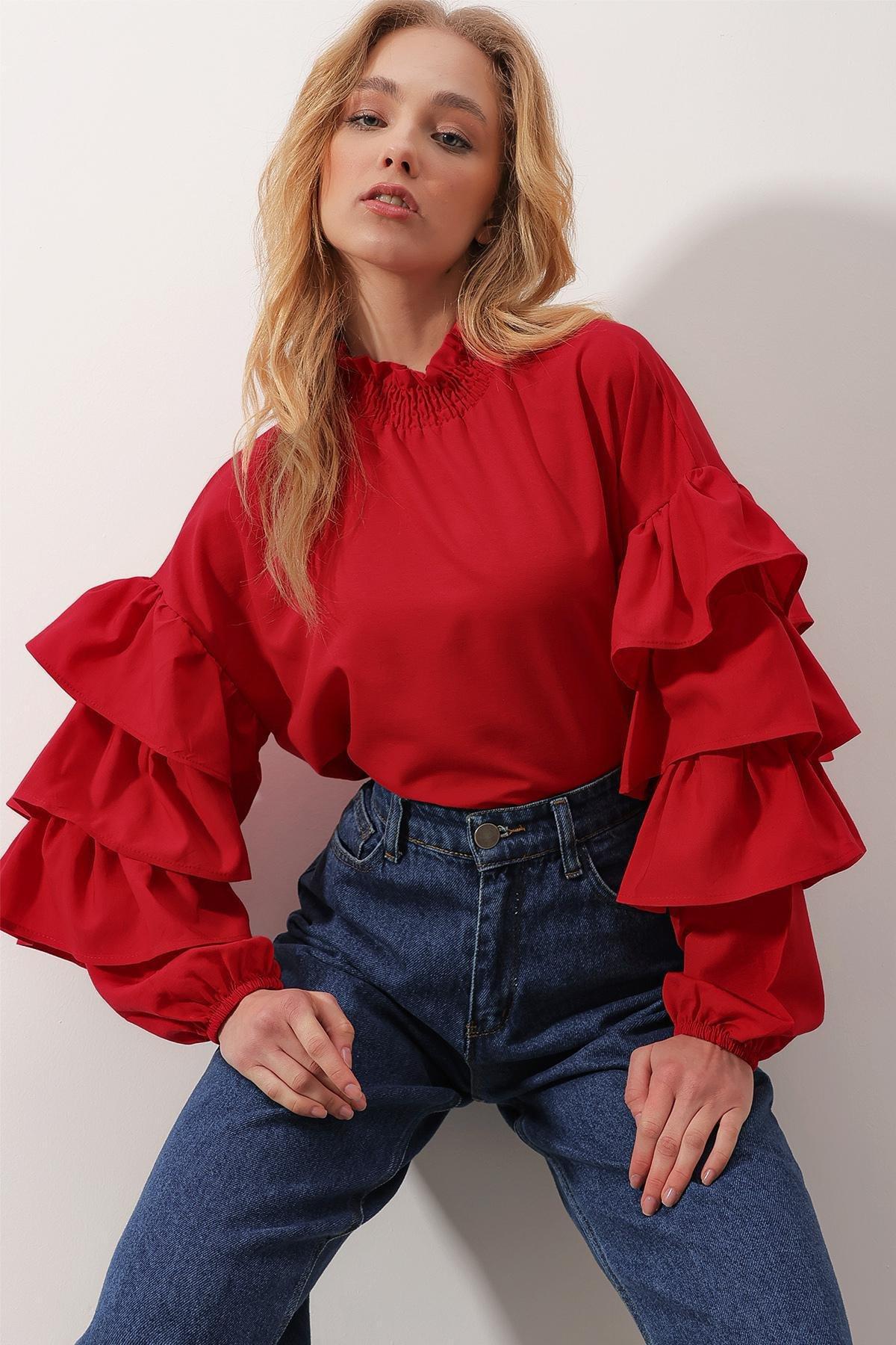 Alacati - Red High-Neck Ruffle Sleeve Blouse