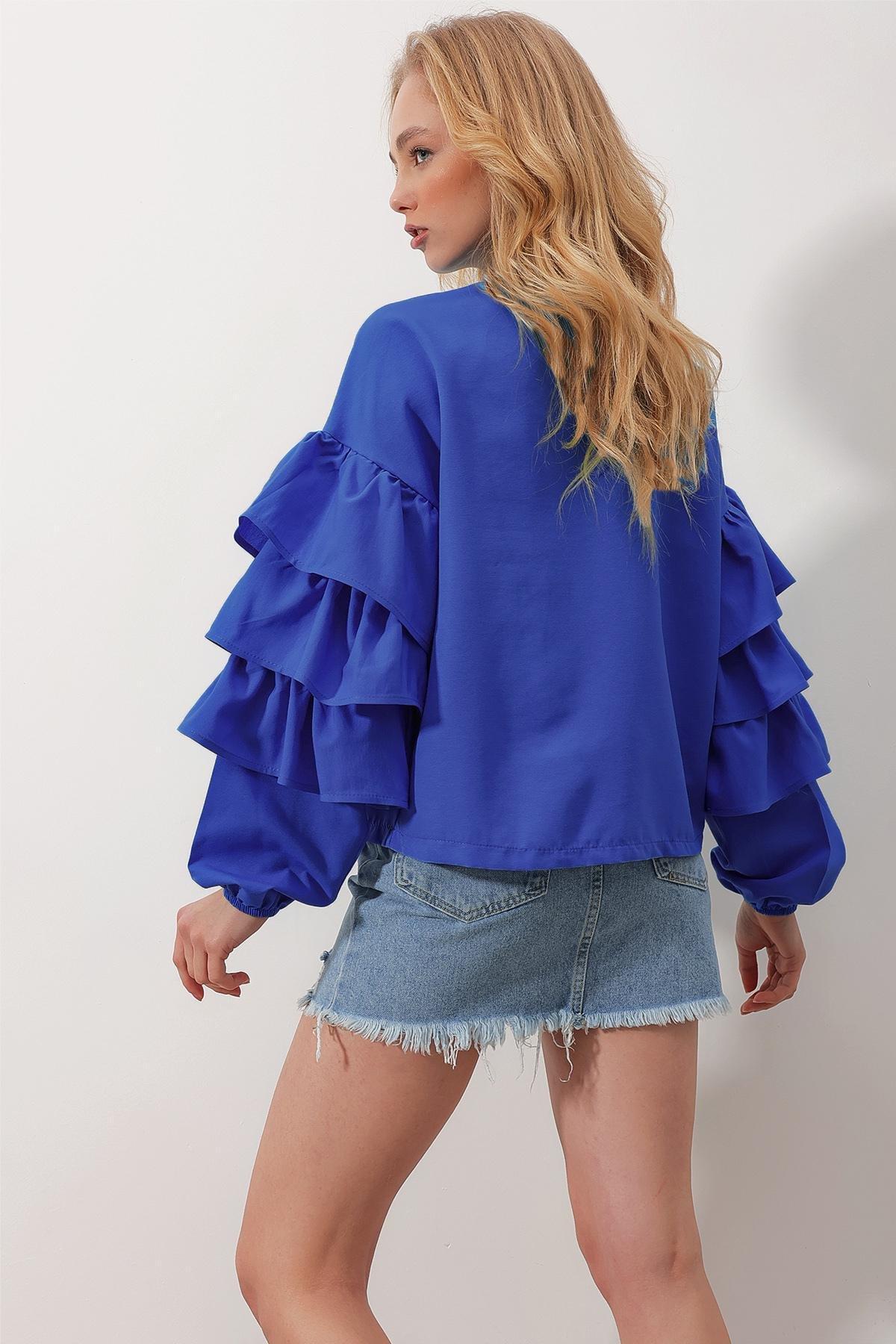 Alacati - Blue High-Neck Ruffle Sleeve Blouse