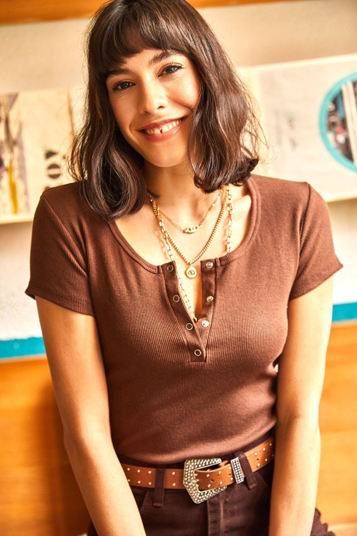 Brown Buttoned Top, , large image number 1