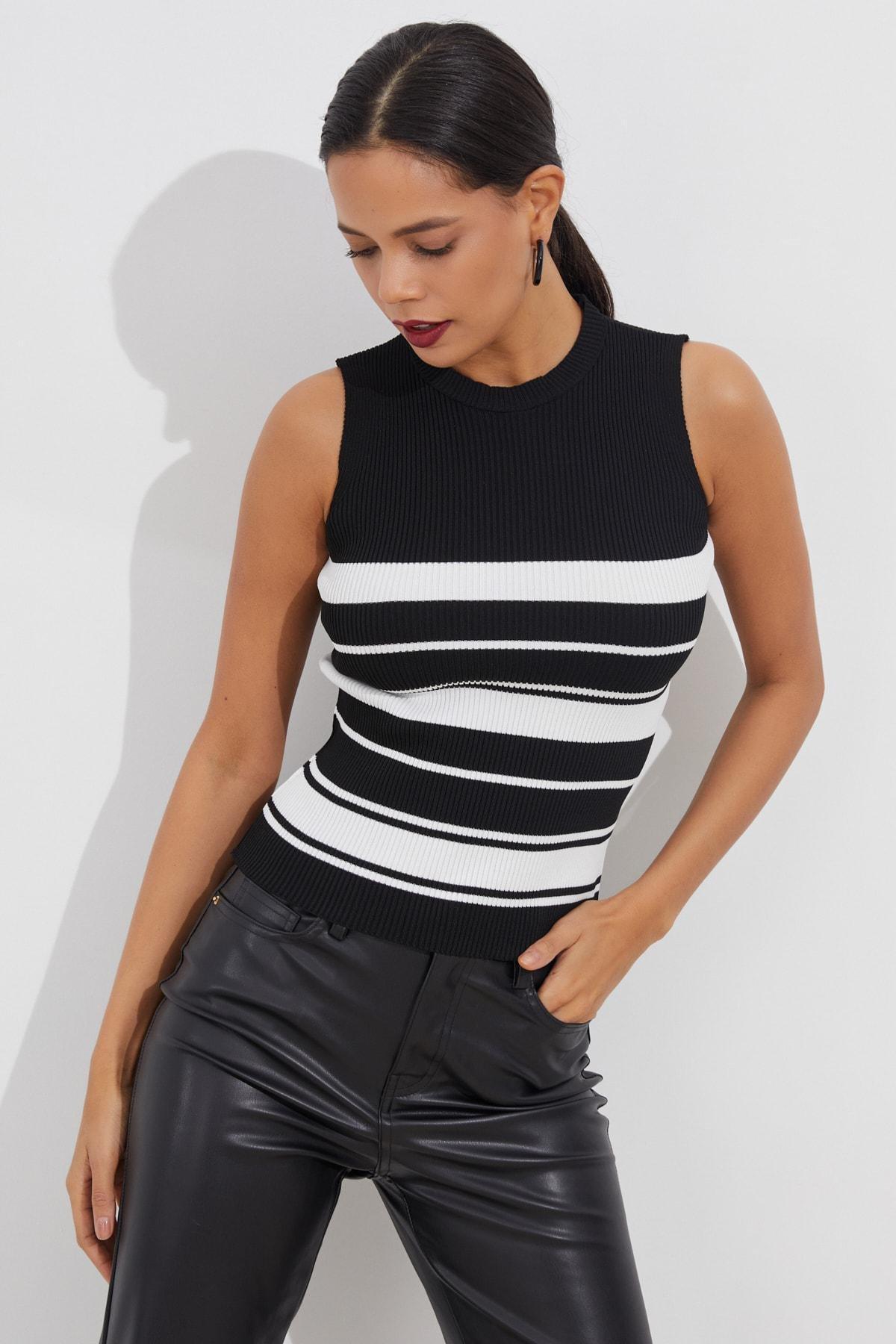 Black Striped Fitted Blouse, BLACK WHITE, large image number 3