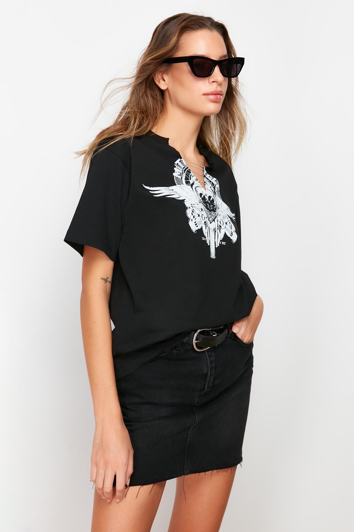 Black V-Neck Boyfriend T-Shirt, , large image number 0