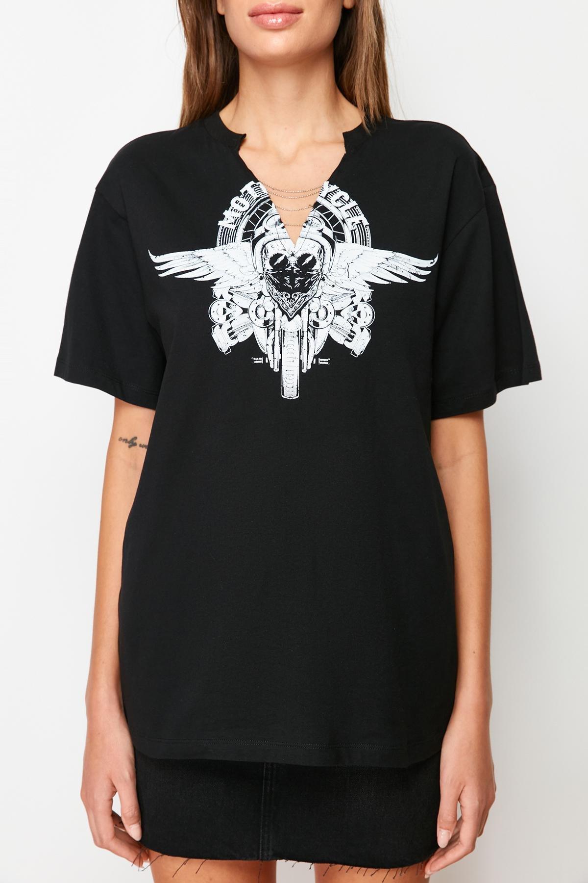 Black V-Neck Boyfriend T-Shirt, , large image number 6