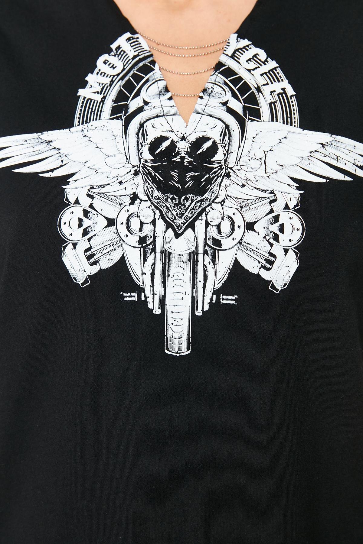 Black V-Neck Boyfriend T-Shirt, , large image number 8