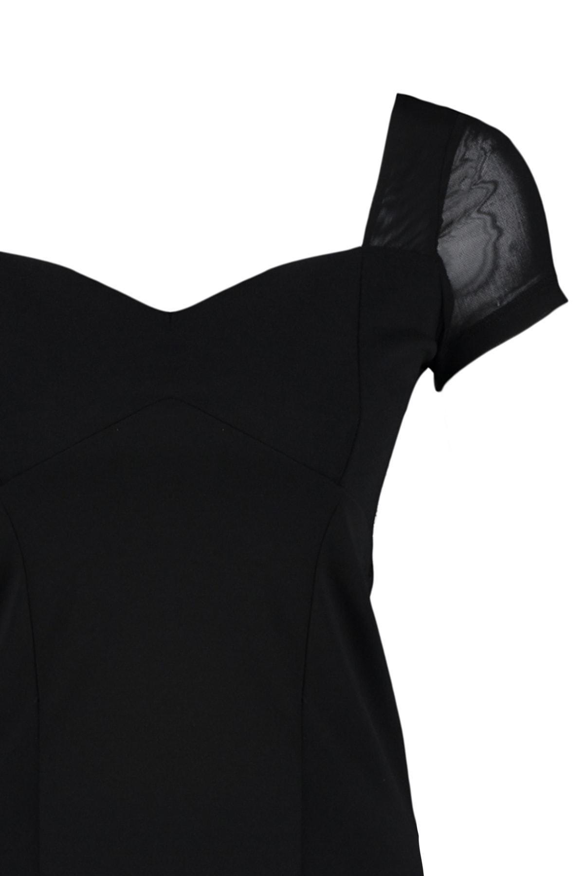 Trendyol - Black Sweetheart Neckline Slim Bodysuit