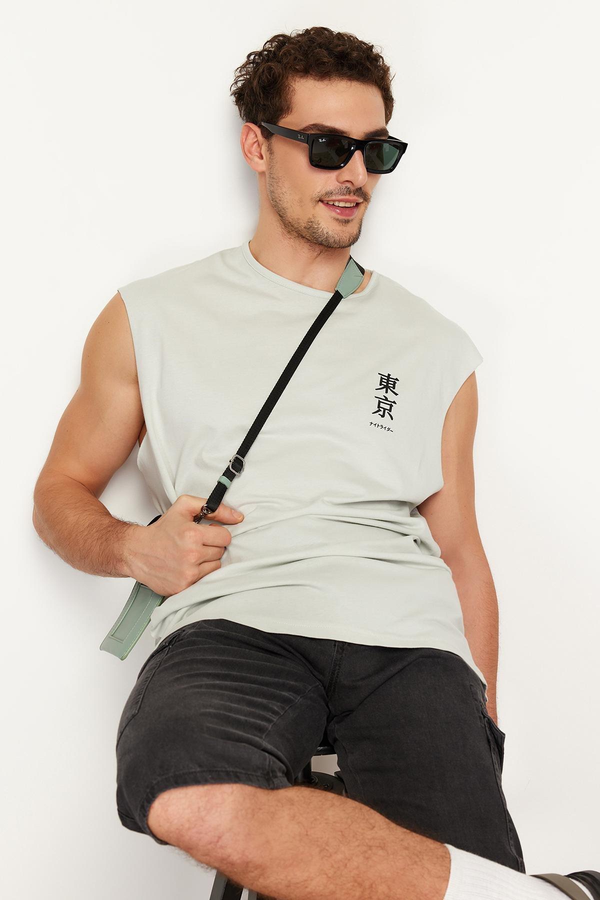 Grey Oversize Printed Athlete T-Shirt, , large image number 1