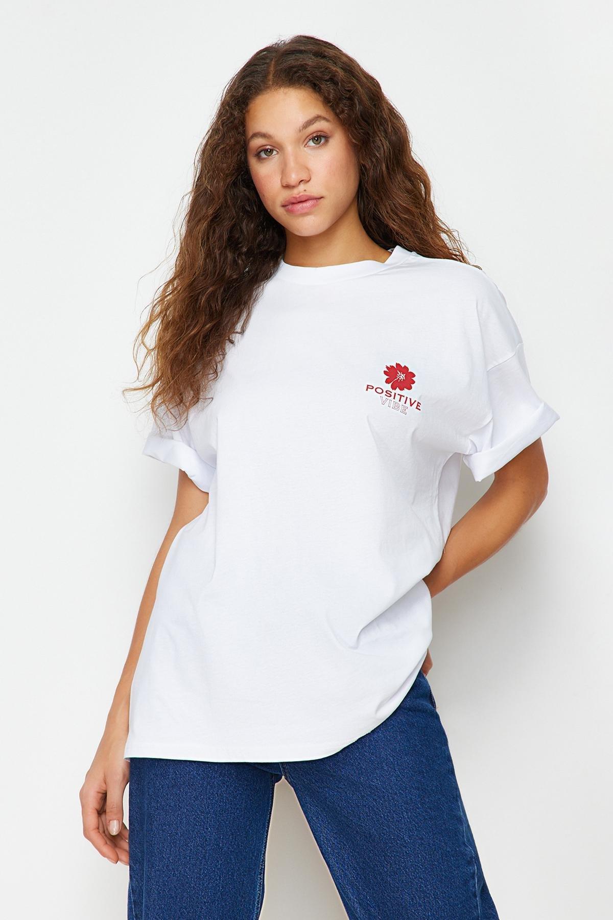 Trendyol - Red Floral Oversize T-Shirt