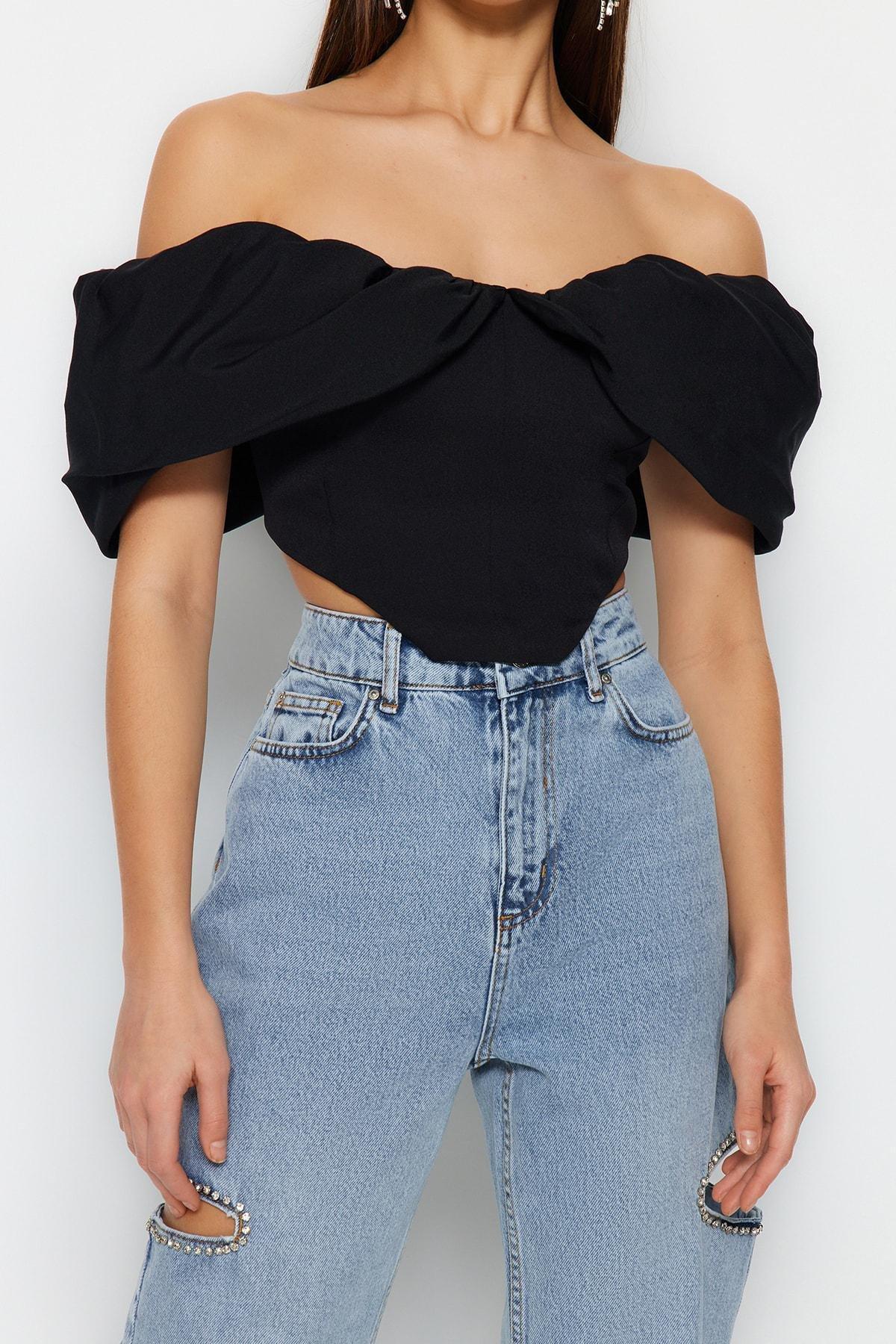 Black Fitted Carmen Collar Crop Top, , large image number 3
