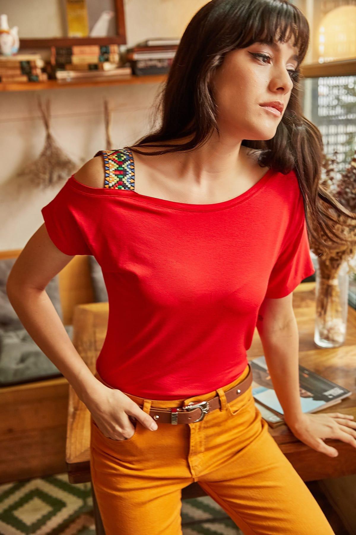 Red Ethnic Print Blouse, , large image number 2