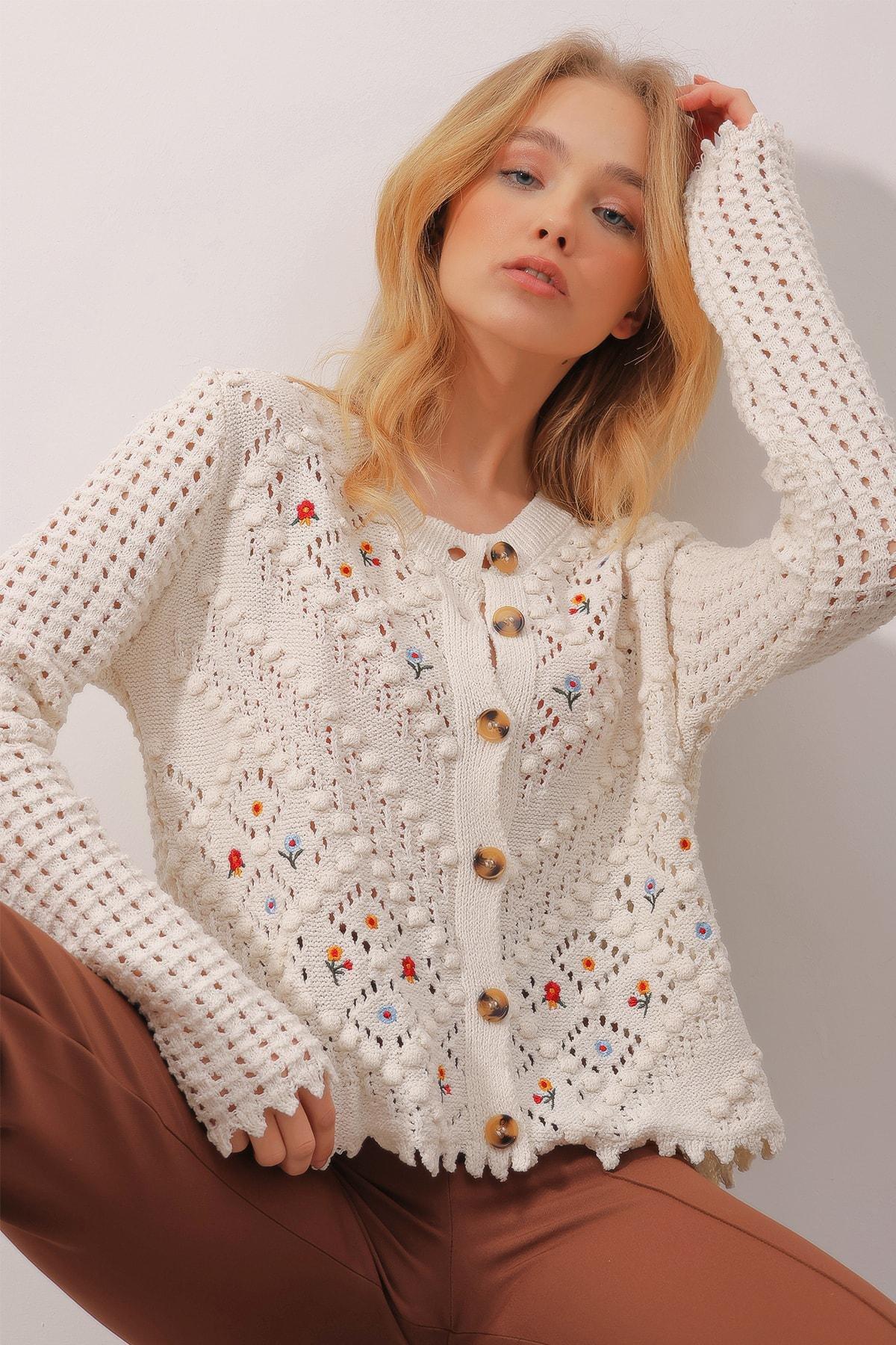 Beige Ajoure Crew Neck Cardigan, C101_6997, large image number 2