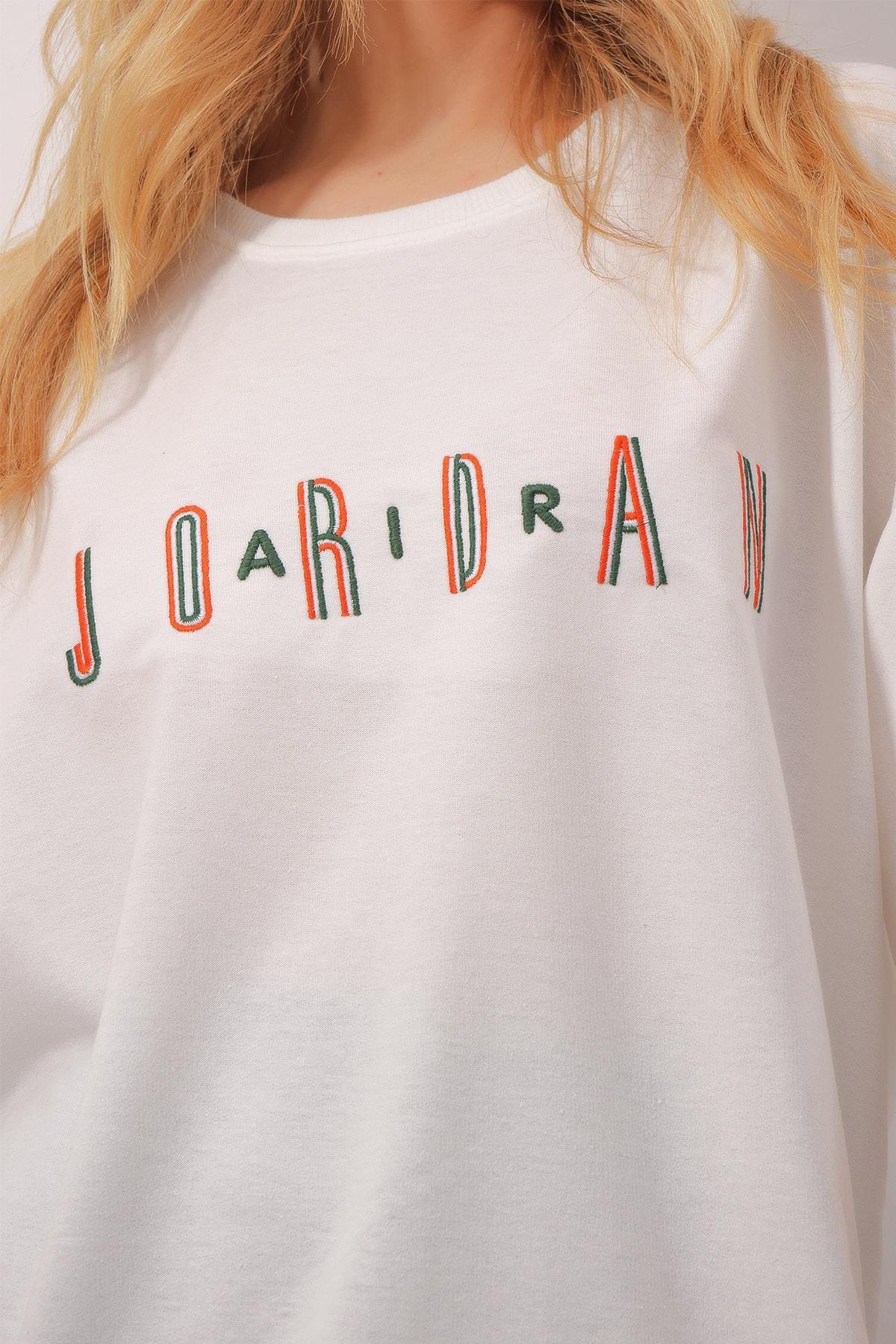 White Graphic Crew Neck Oversize T-Shirt, , large image number 2