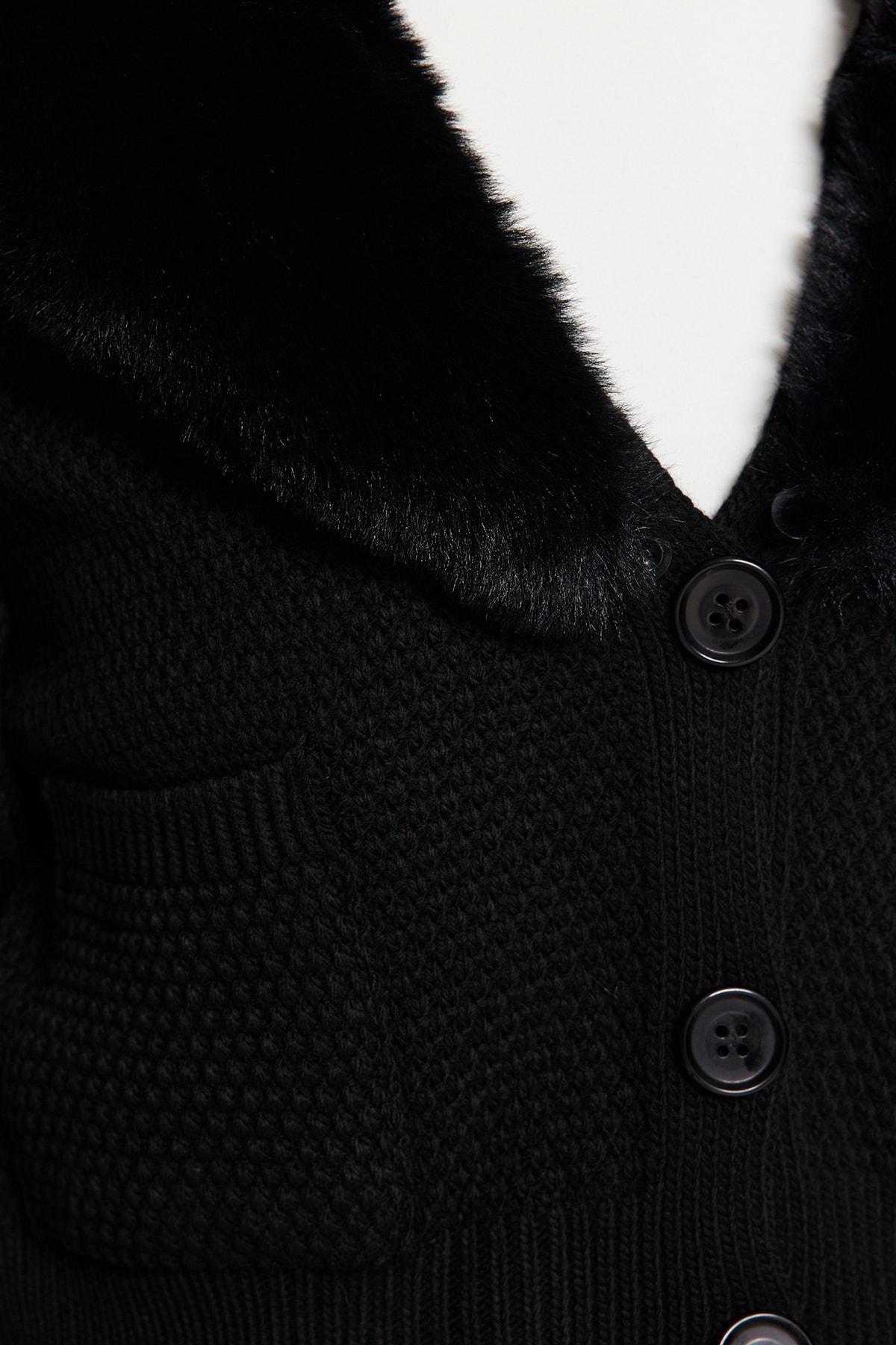 Black V-Neck Cardigan, , large image number 5