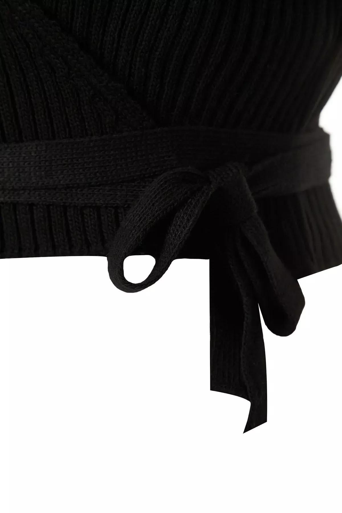 Black Slim Sweater, BLACK, large image number 5