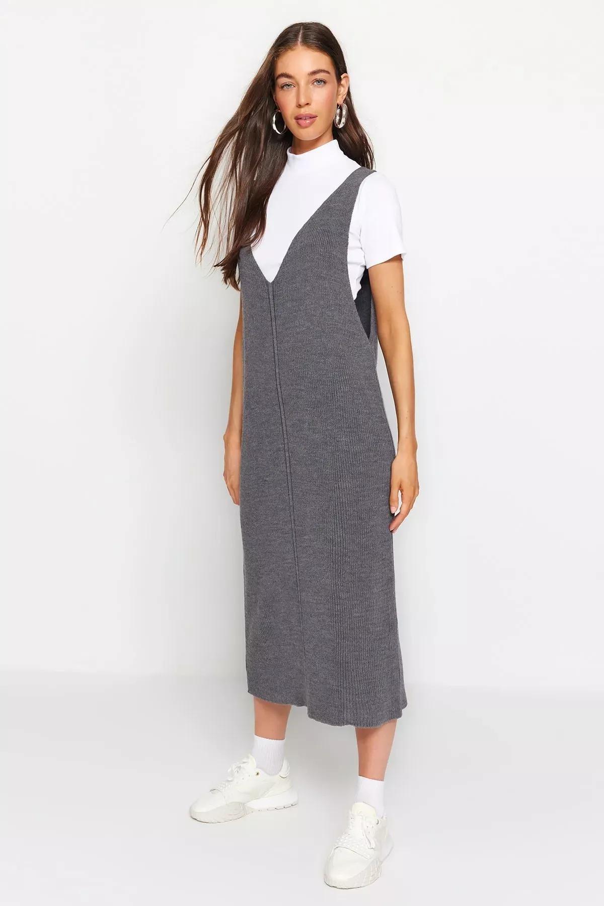 فستان طويل مُحاك بفتحة رقبة V، رمادي, Anthracite, large image number 2