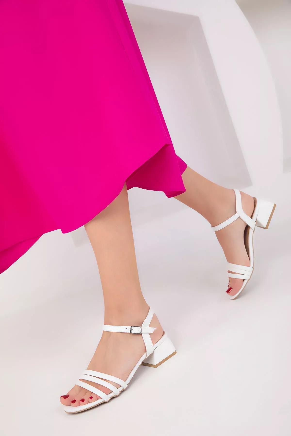 White Classic Heeled Shoes, , large image number 5