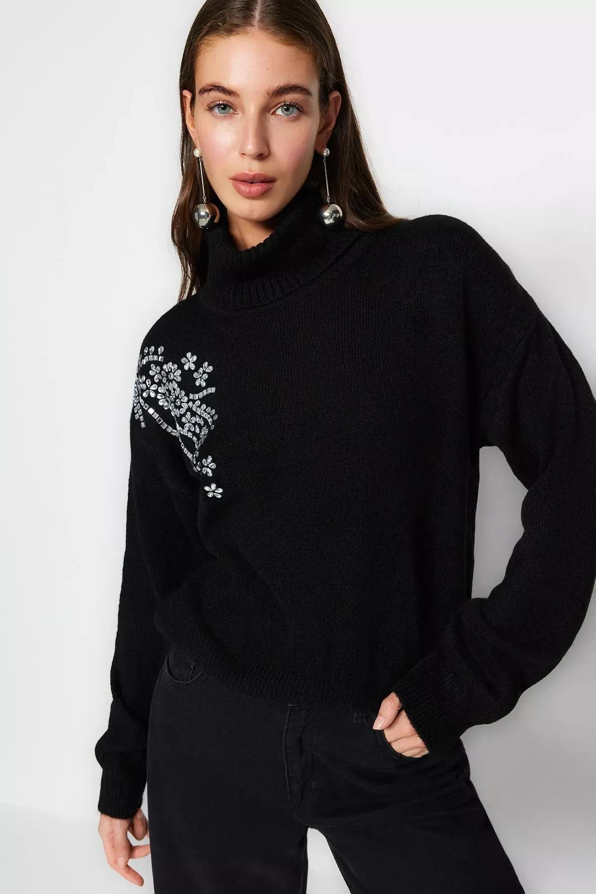 Black Turtleneck Sweater, BLACK, large image number 1
