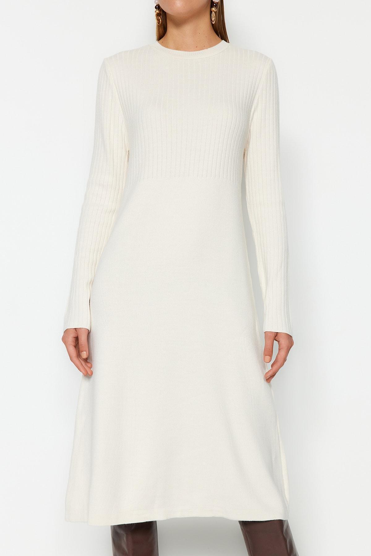 Cream Shift Dress, , large image number 4