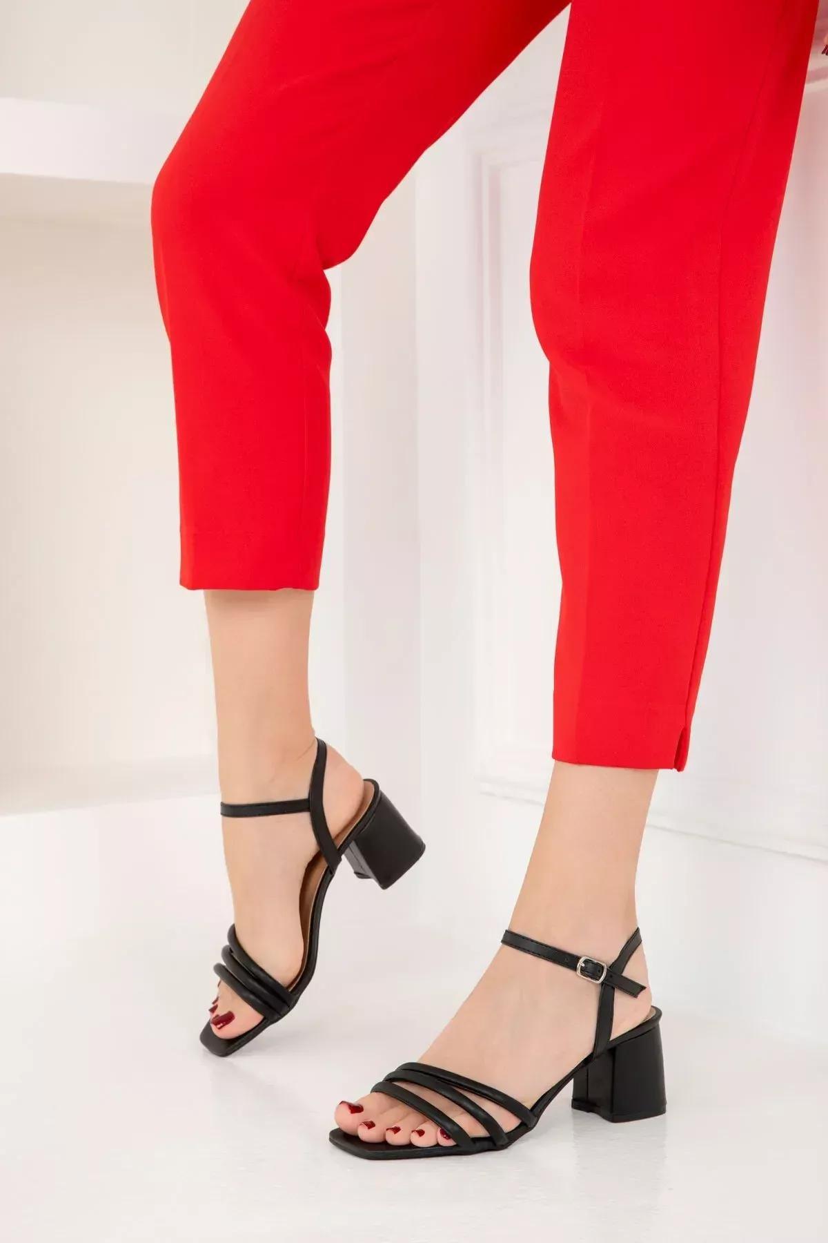 Black Classic Strap Heels, BLACK, large image number 4