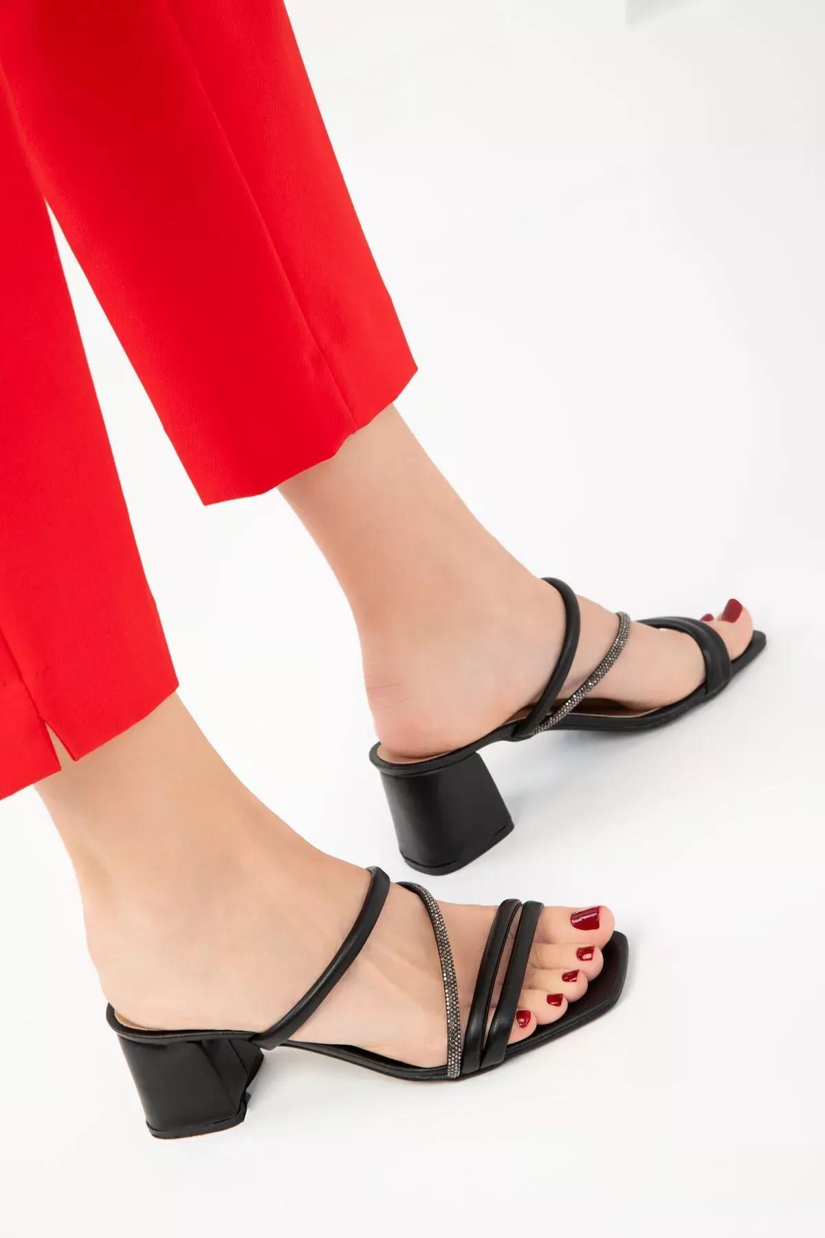 Black Classic Heeled Shoes, , medium