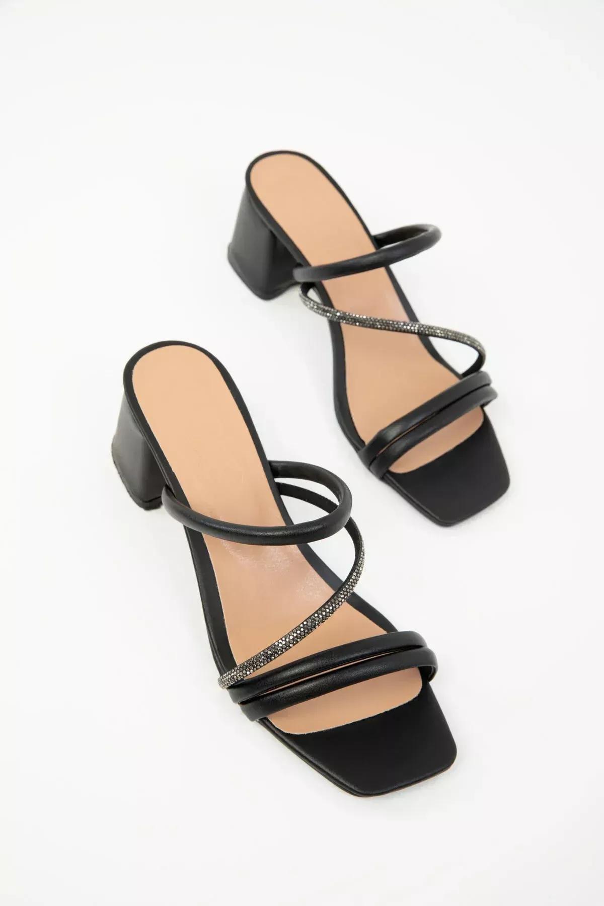 Black Classic Heeled Shoes, BLACK, large image number 3