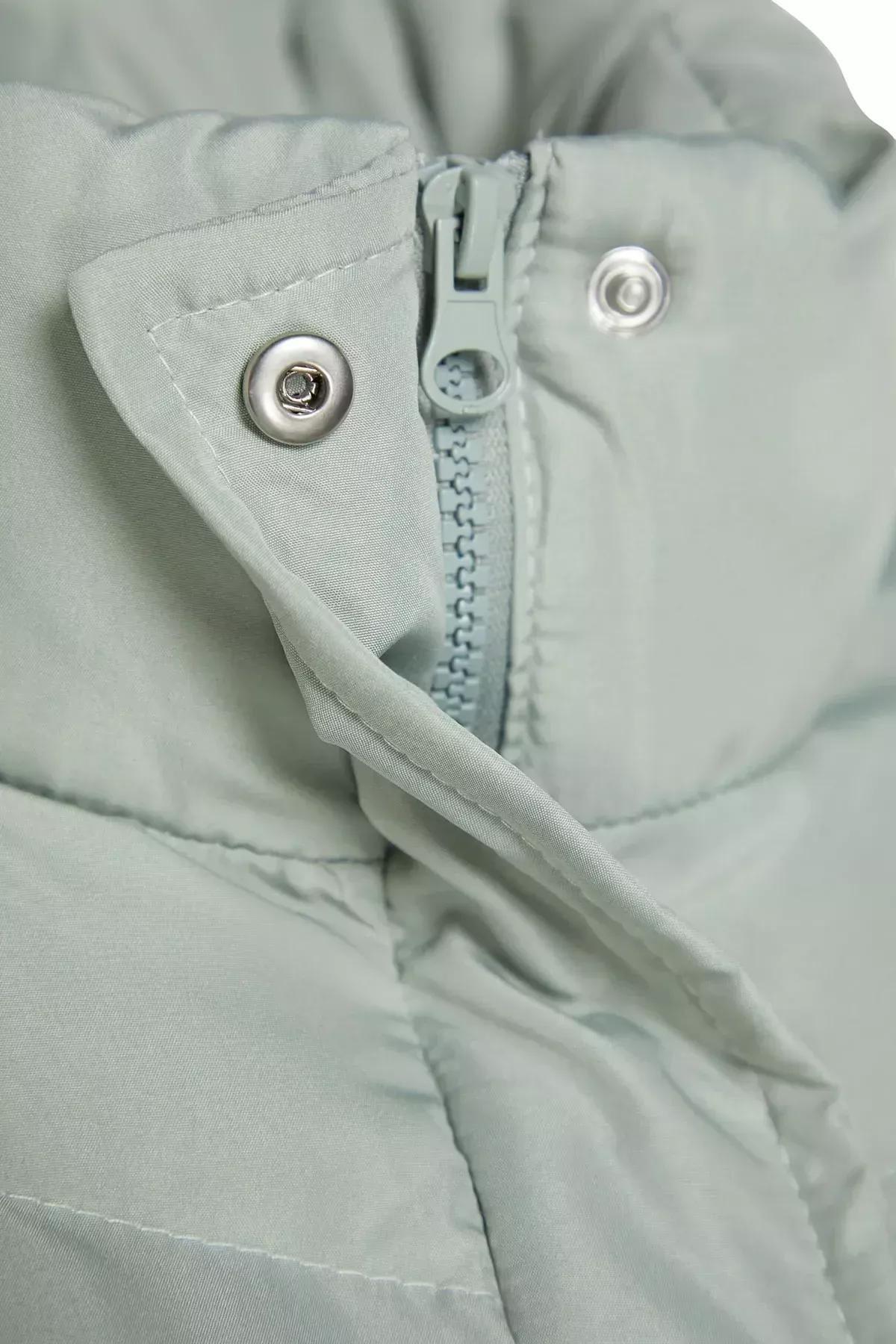 Green Puffer Jacket, Mint, large image number 6