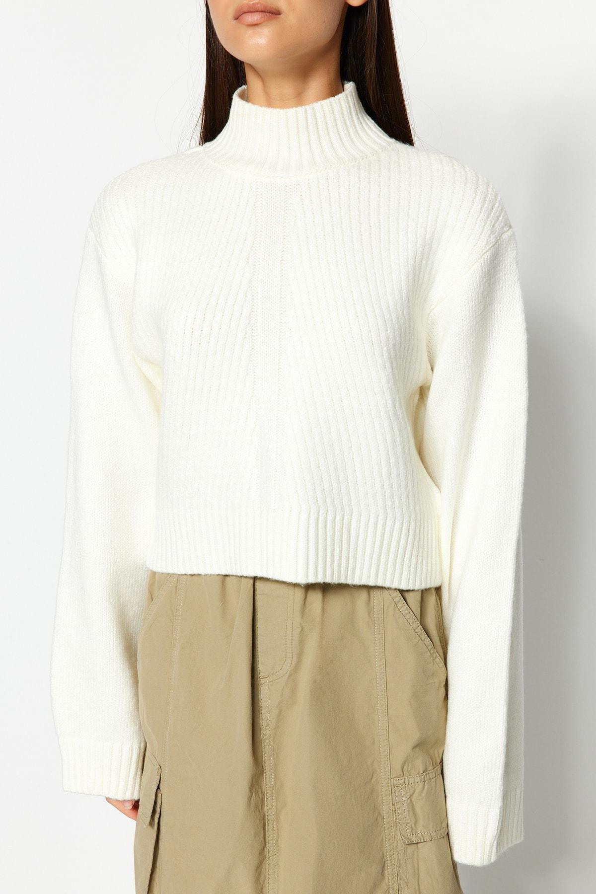 Cream Standing Collared Sweater, , large image number 3