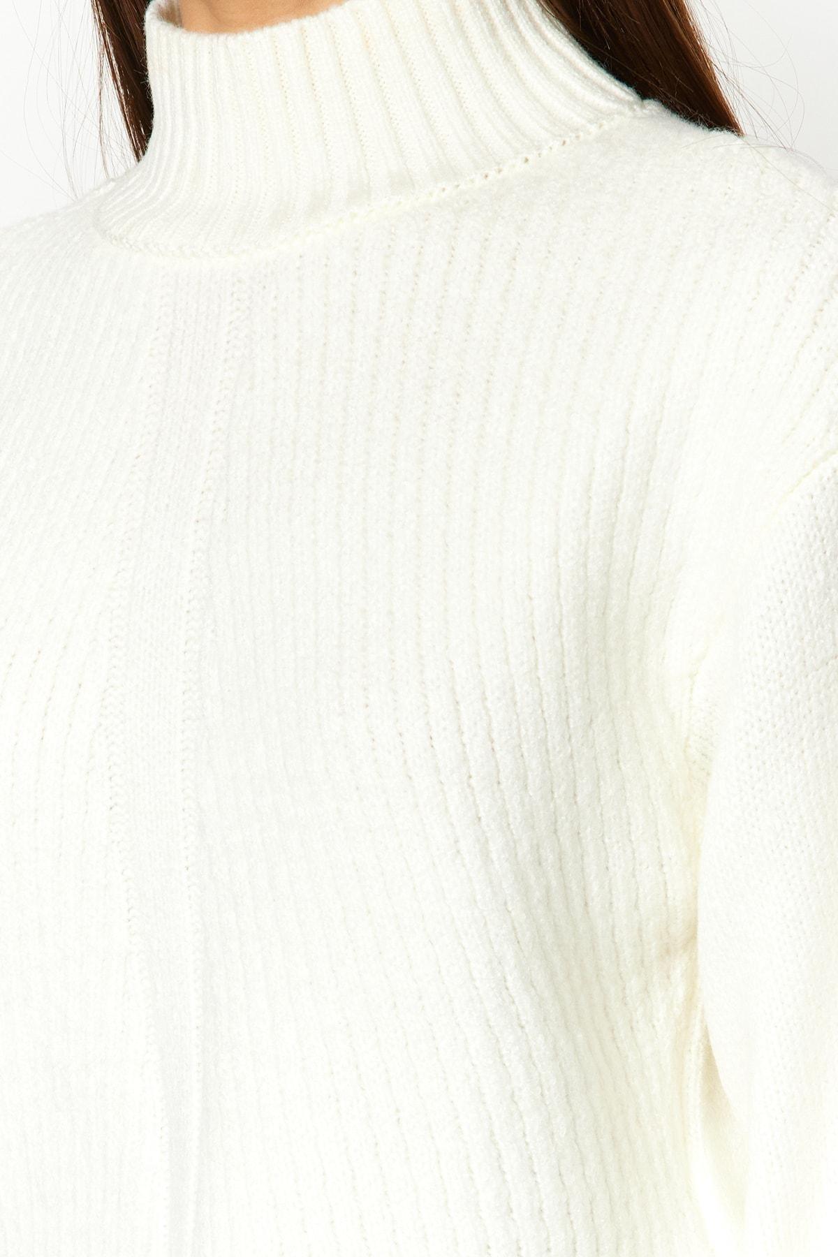 Cream Standing Collared Sweater, , large image number 4
