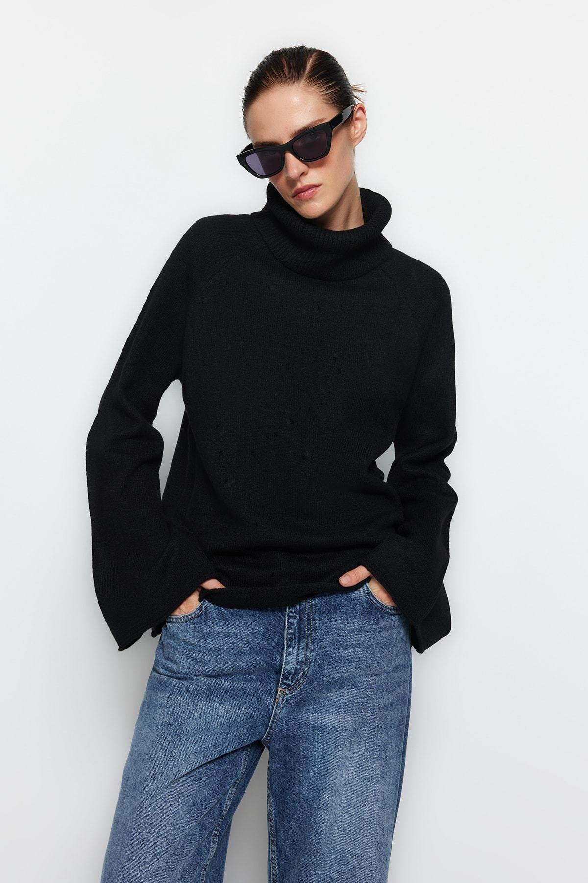 Black Turtleneck Oversize Sweater, , large image number 2