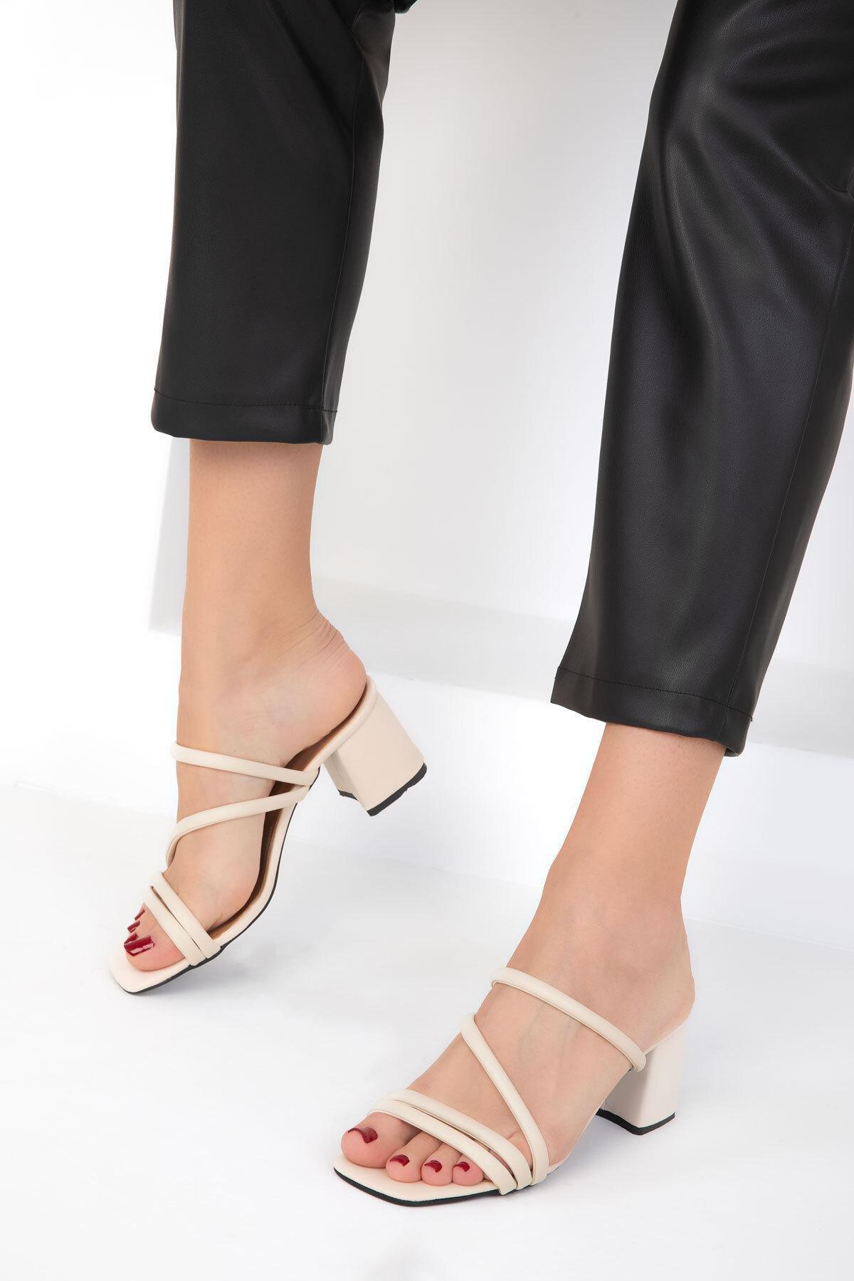 Beige Classic Heeled Shoes, Beige, large image number 2