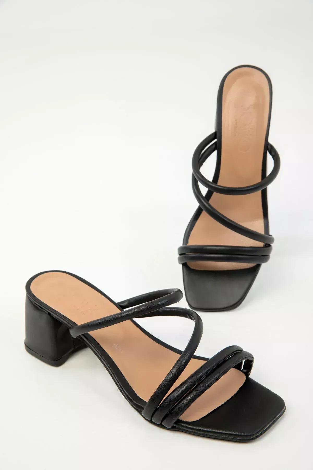 Black Classic Heeled Shoes, BLACK, large image number 1