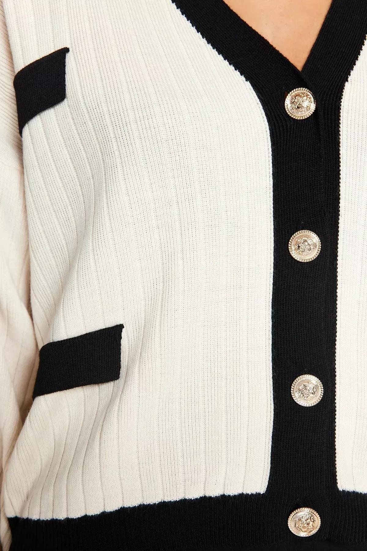 White Buttoned Knitted Cardigan, STONE, large image number 4