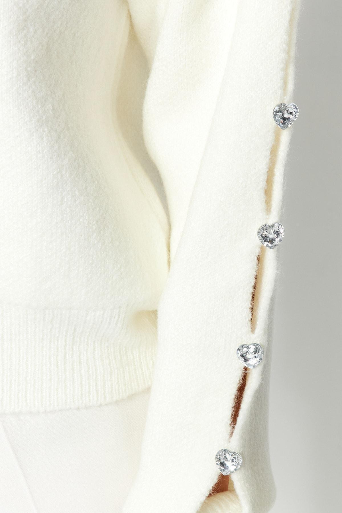 Cream Regular Sweater, , large image number 4