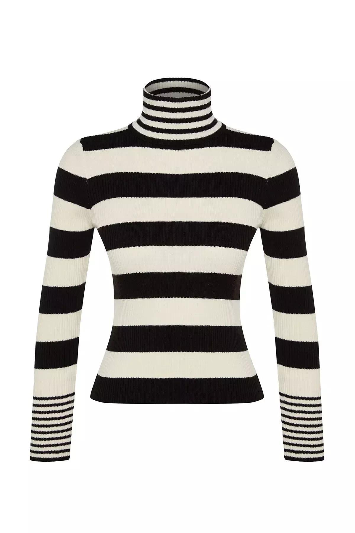 Black Striped Sweater, BLACK, large image number 5