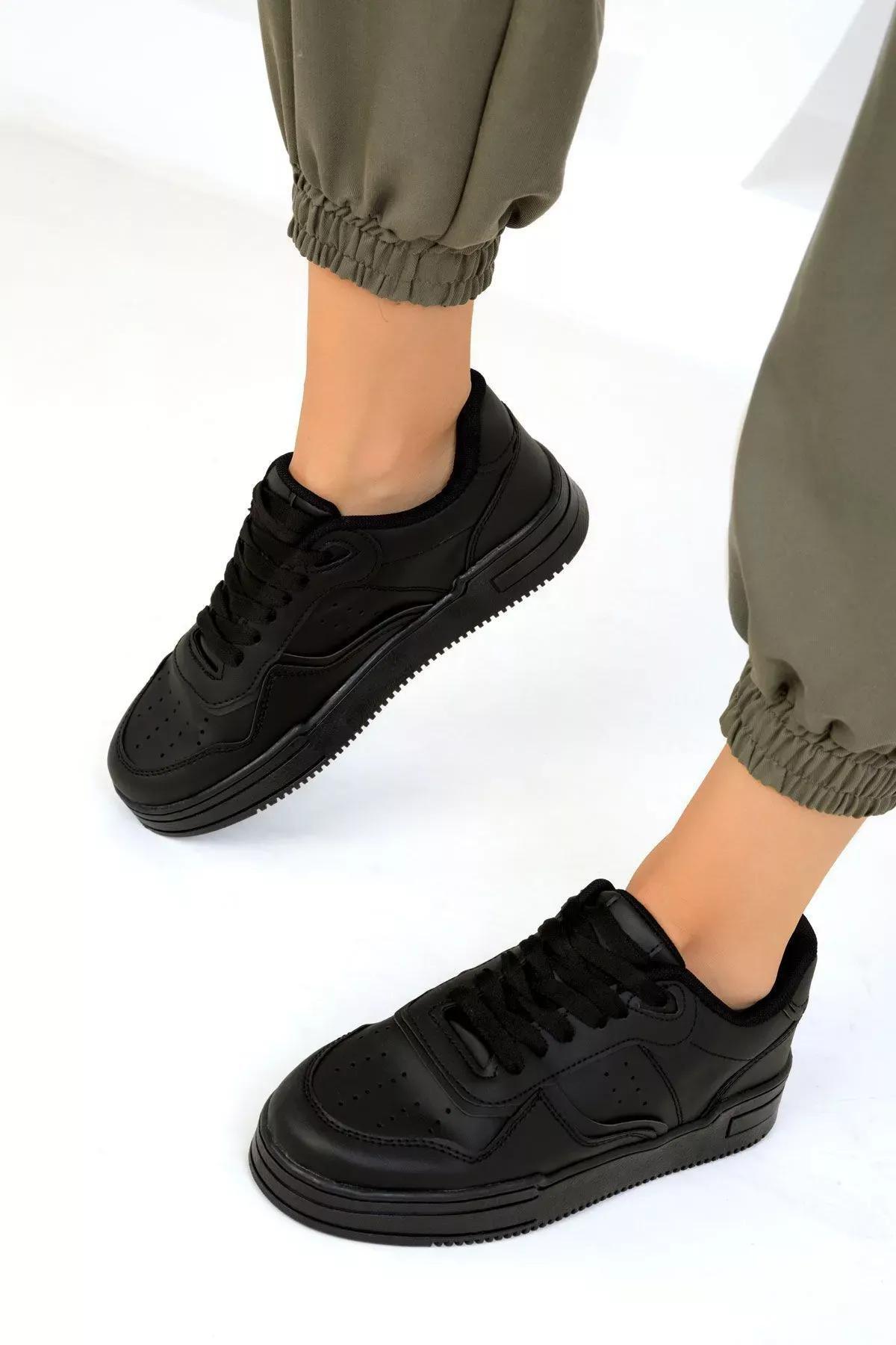 Black Laced Sneakers, , large image number 1