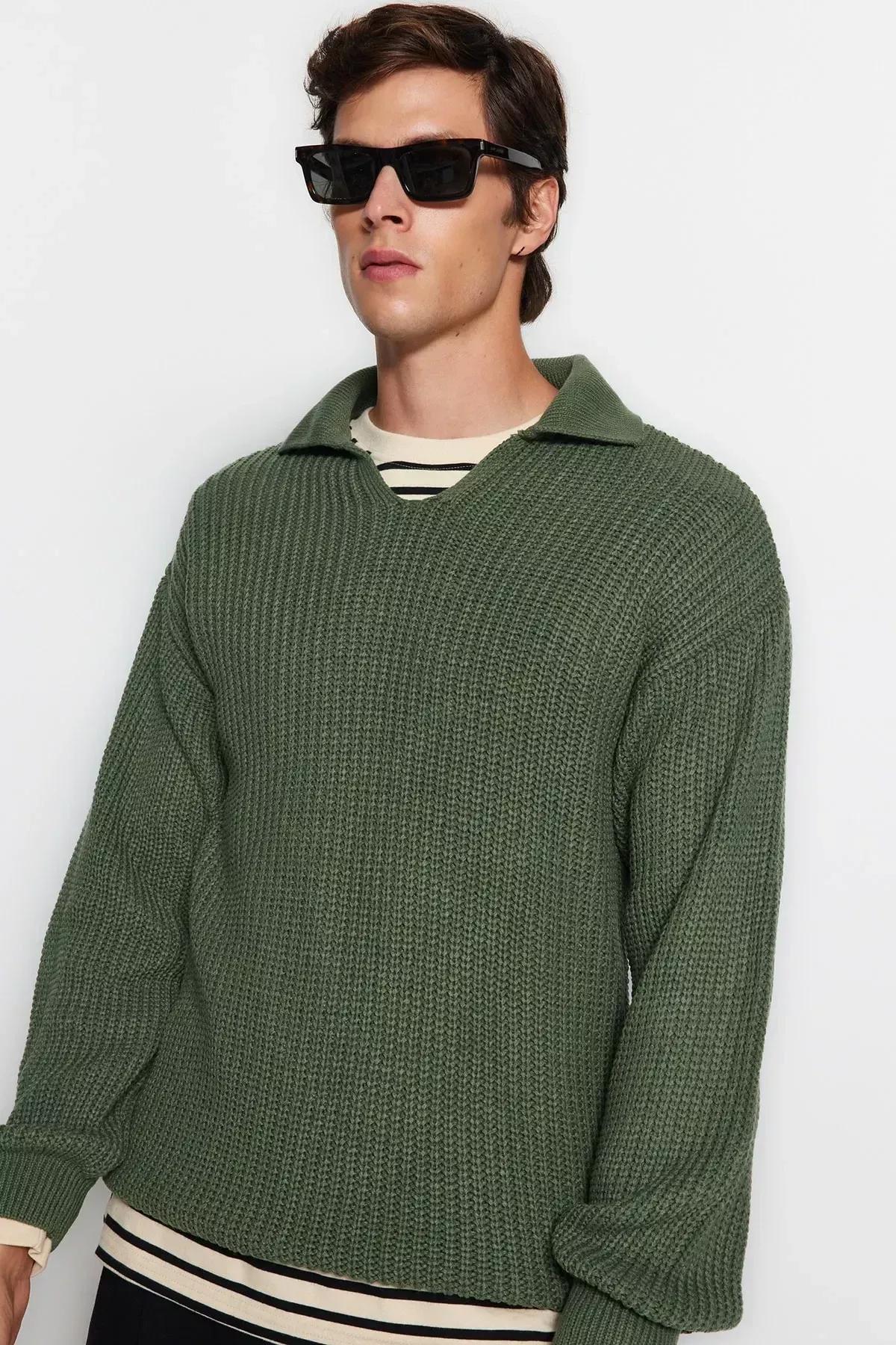 Green Polo Neck Sweater, Green, large image number 2