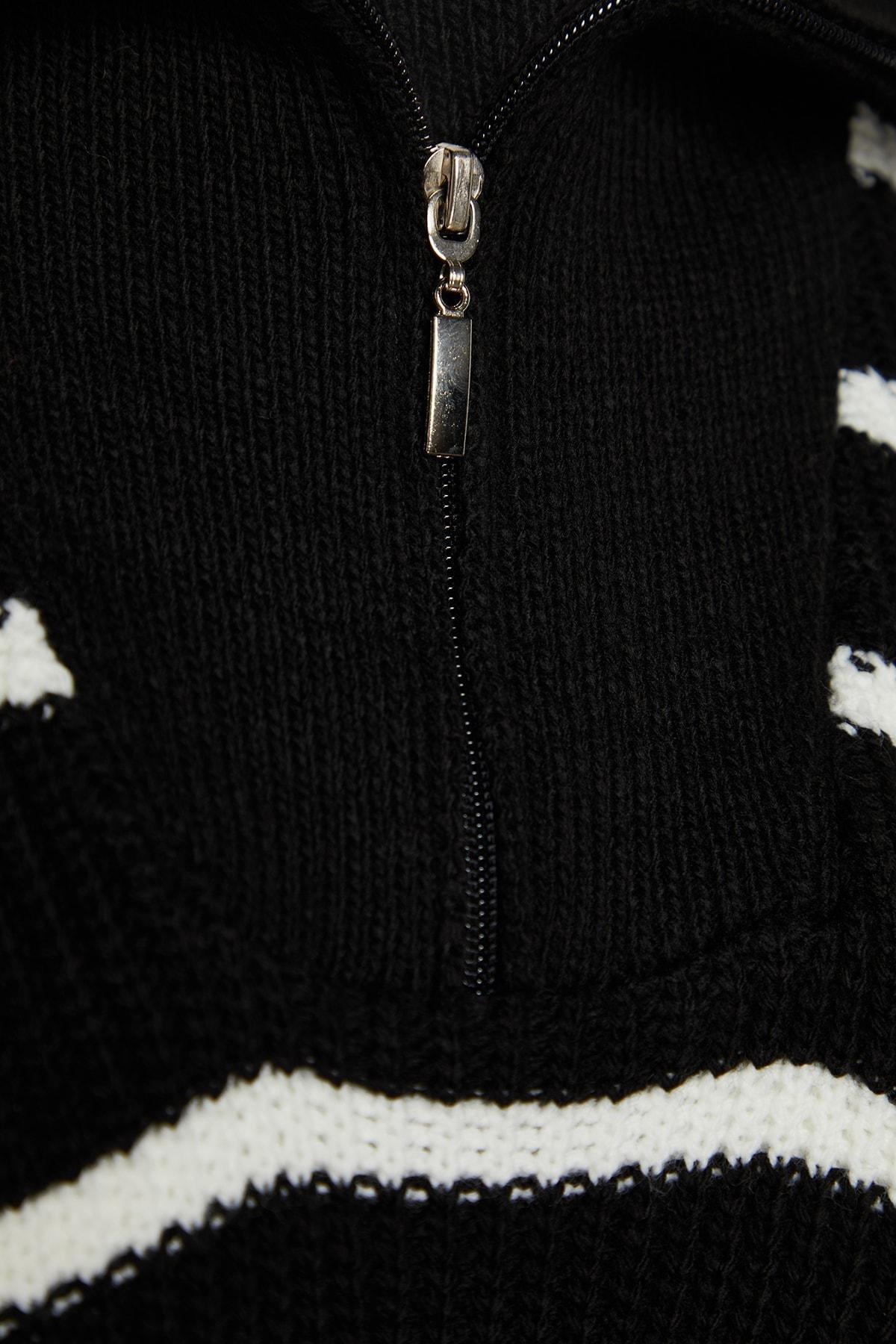 Black Striped Sweater, BLACK, large image number 7