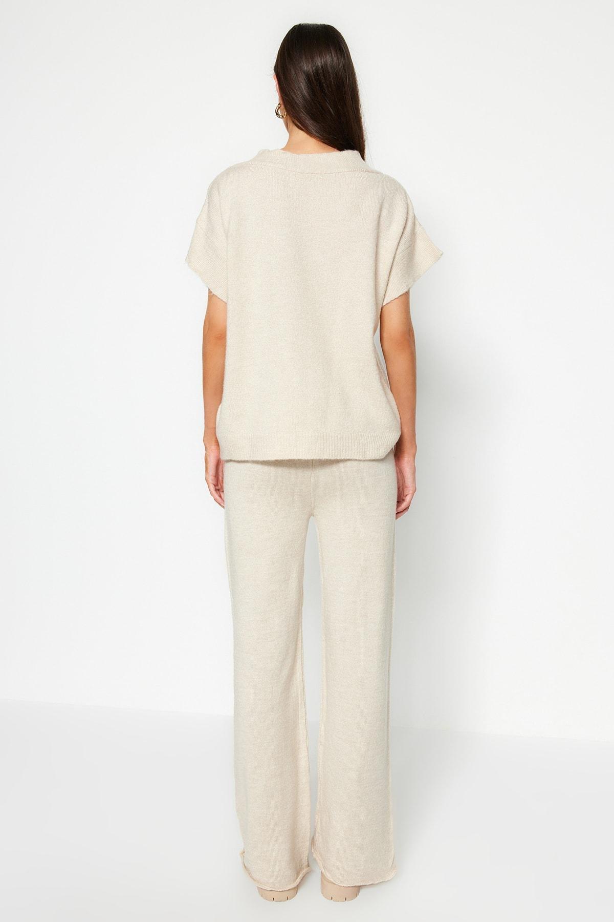Beige V-Neck Co-Ord Set, , large image number 5