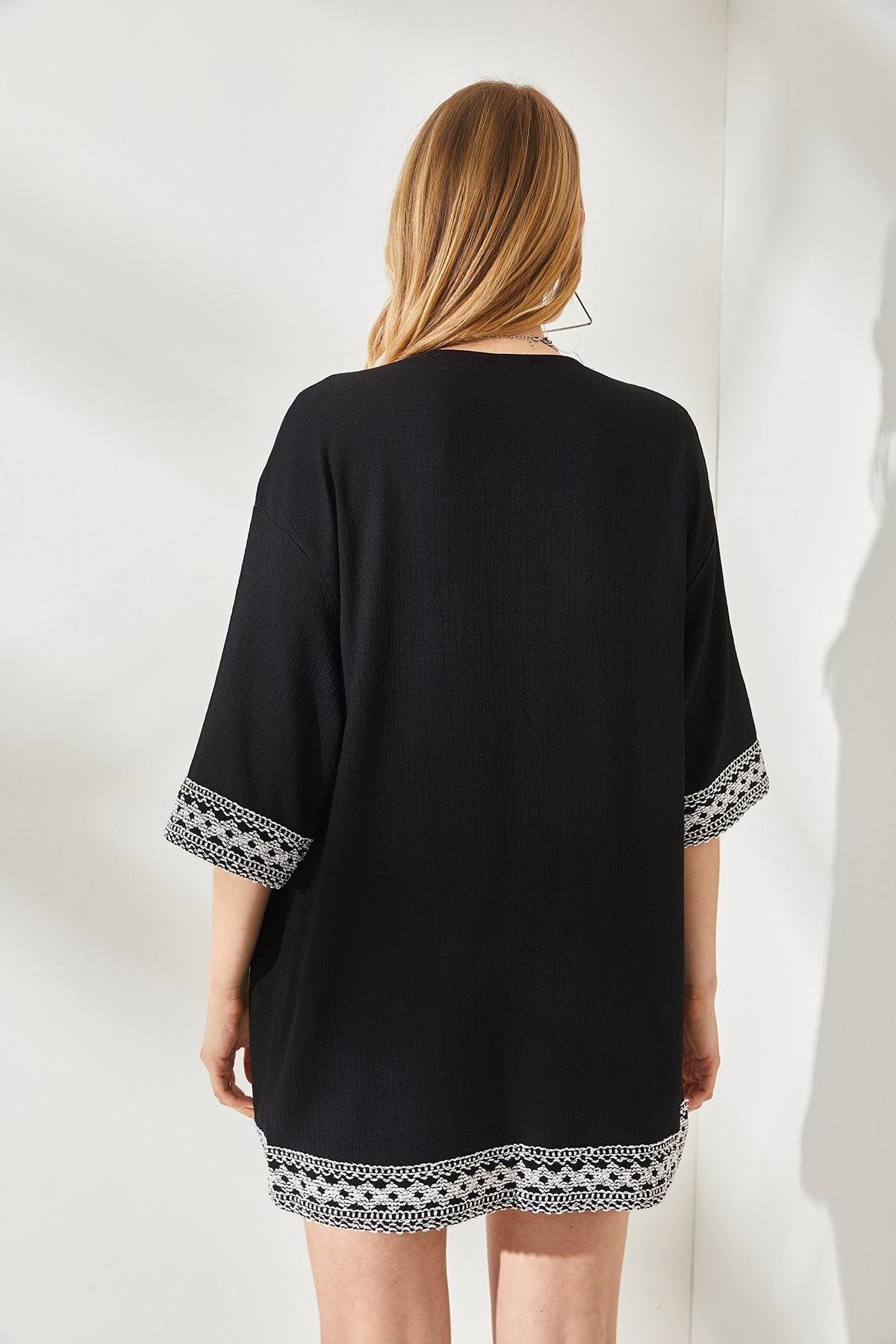 Black Kimono With Hem Details, , large image number 4