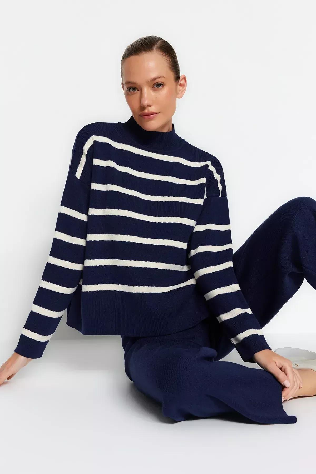 Navy striped sweater bottom top, , large image number 2