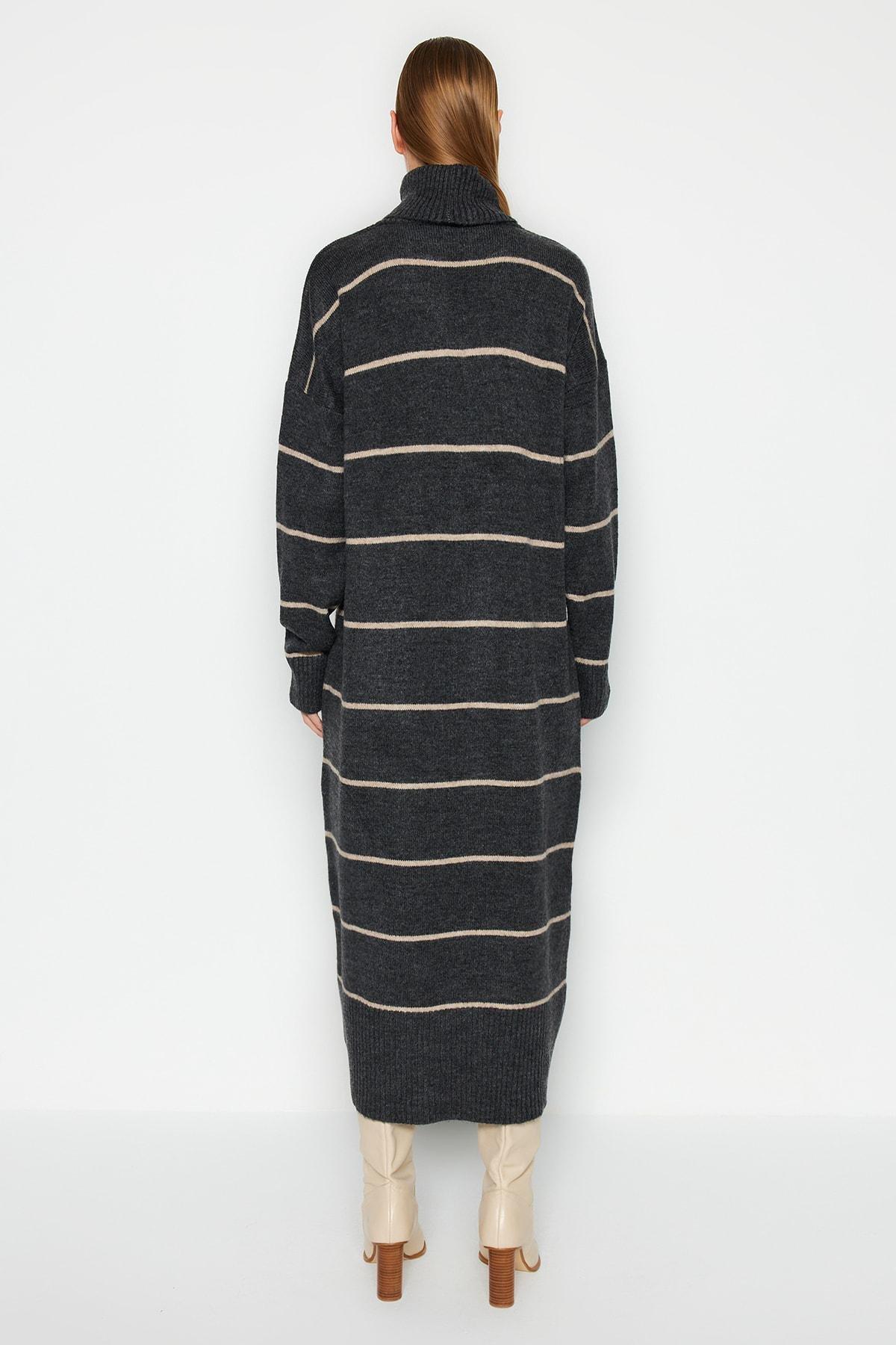 Striped Sweater Maxi Dress, , large image number 5