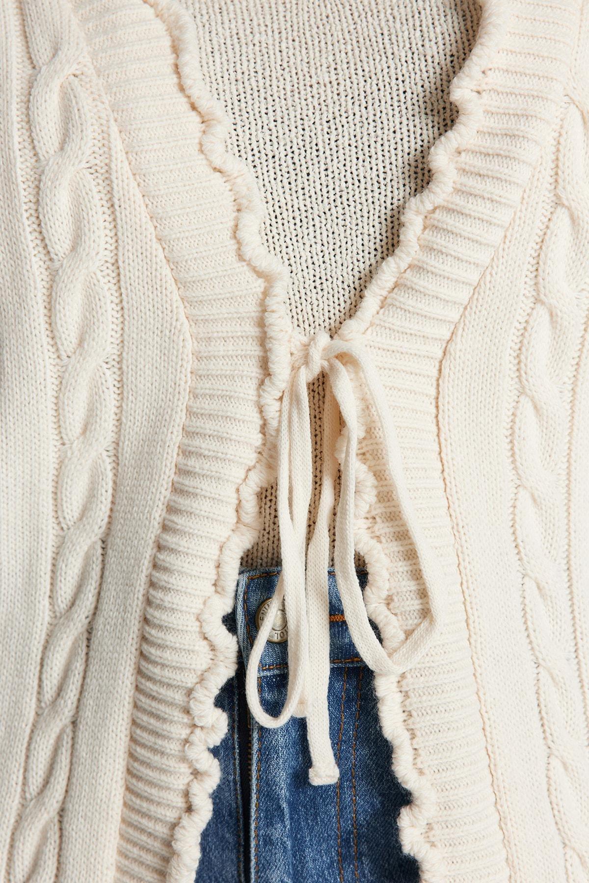 Cream Knitted Plus Size Cardigan, , large image number 3