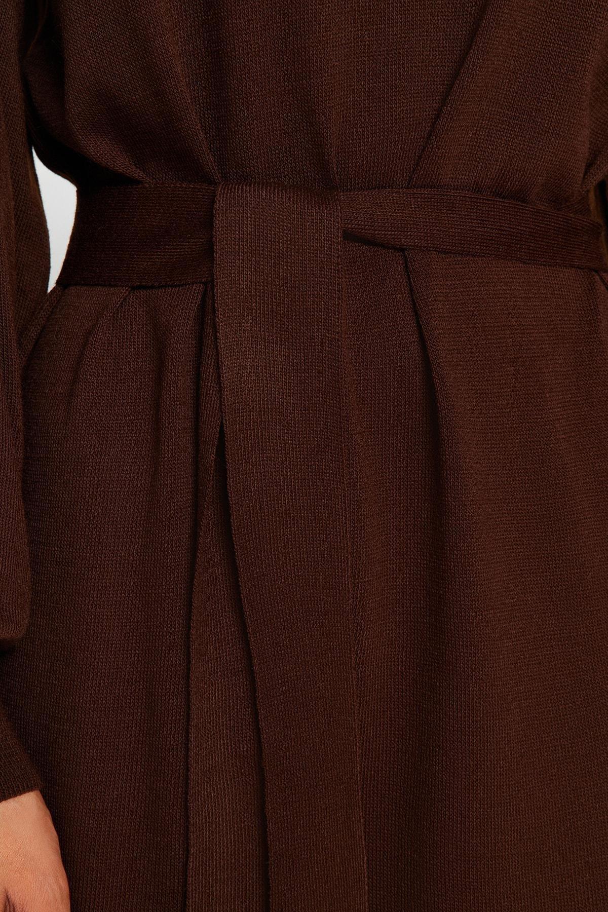 Brown Belted Half Turtleneck Knitted Dress, , large image number 4