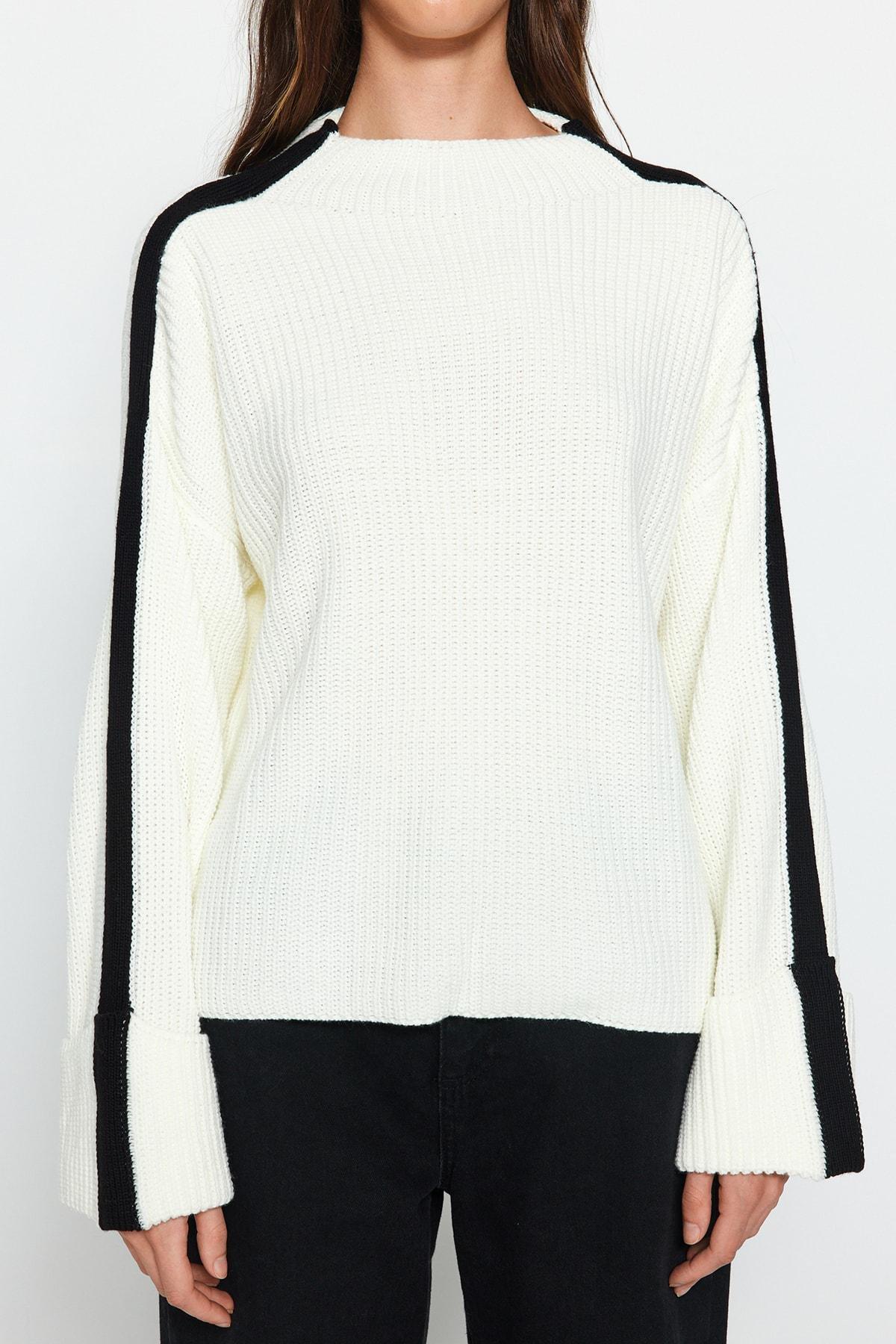 Cream Oversize Off-Shoulder Sweater, , large image number 4