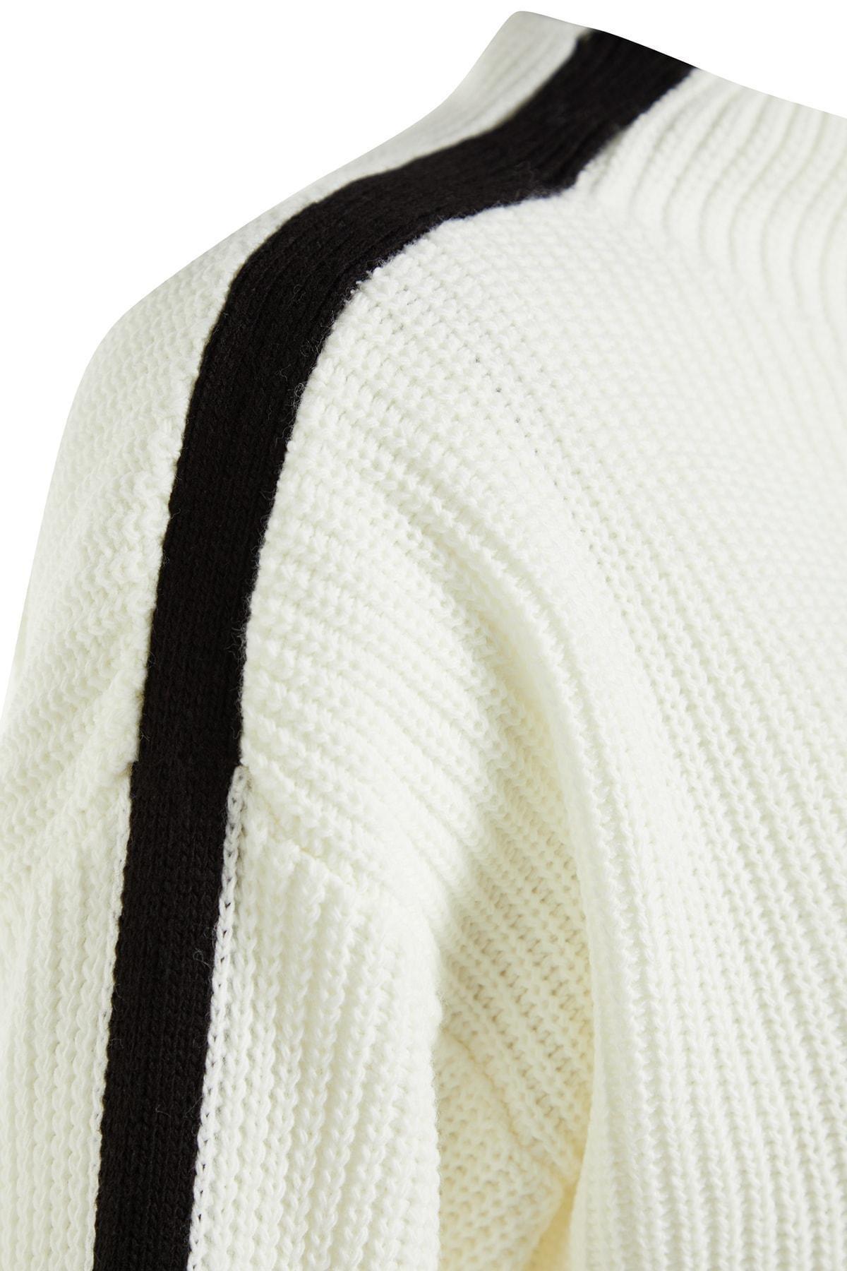 Cream Oversize Off-Shoulder Sweater, , large image number 6