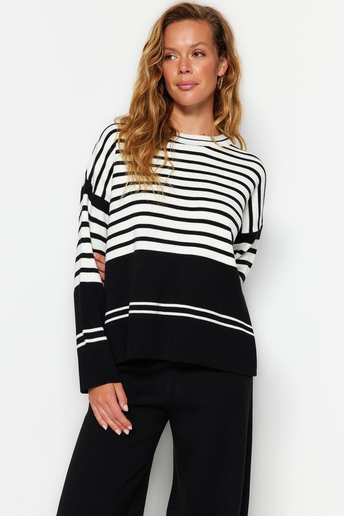 Black Oversize Off-Shoulder Co-Ord Set, , large image number 2