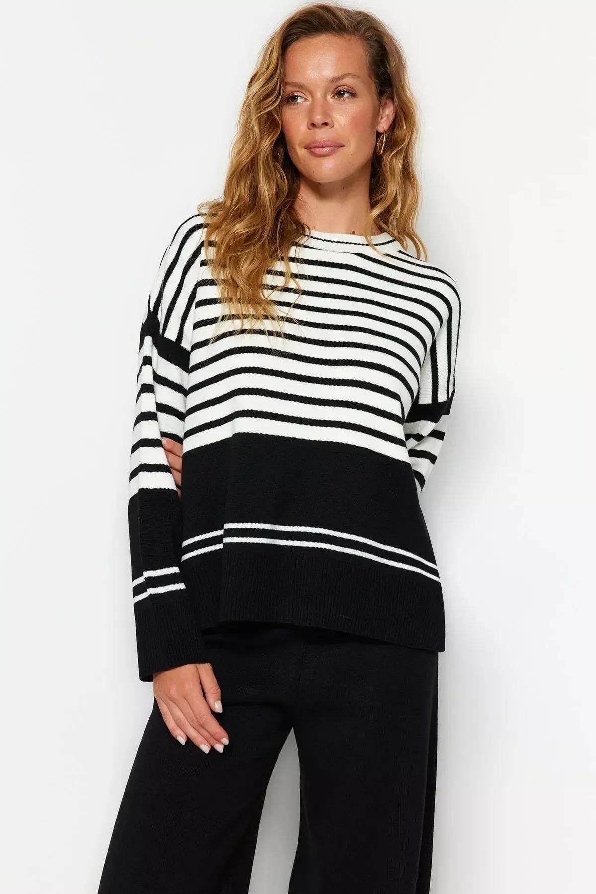 Black Oversize Off-Shoulder Co-Ord Set, BLACK, large image number 2