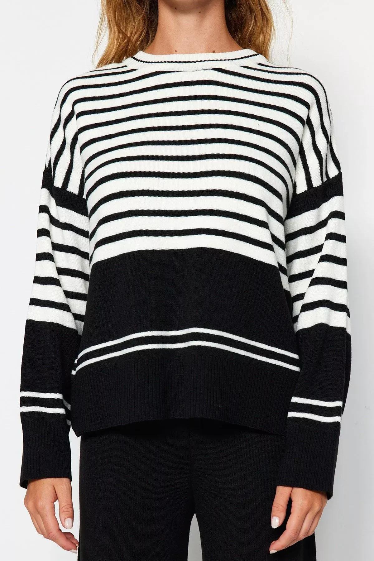 Black Oversize Off-Shoulder Co-Ord Set, BLACK, large image number 3